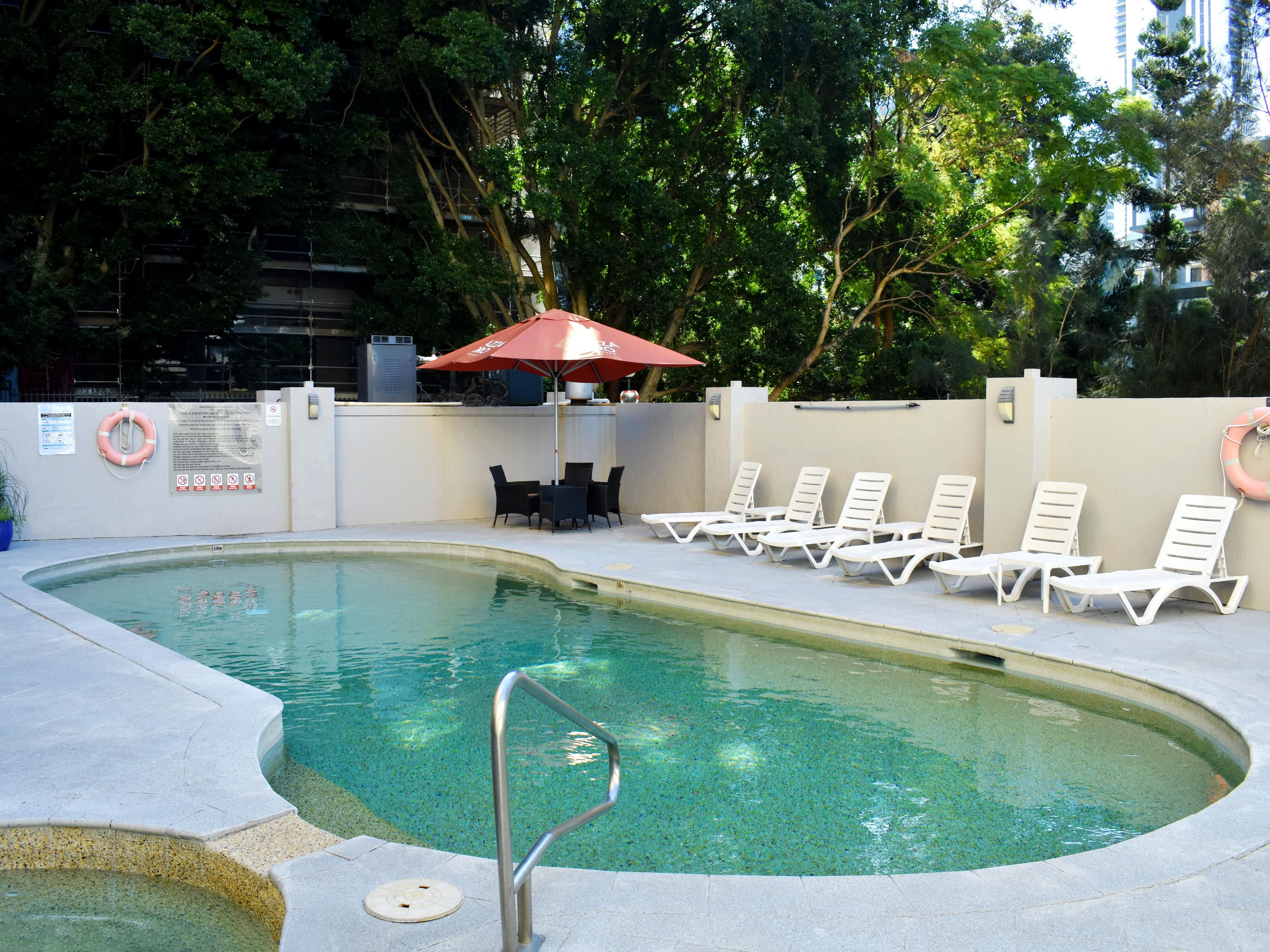 Swimming Pool & Spa