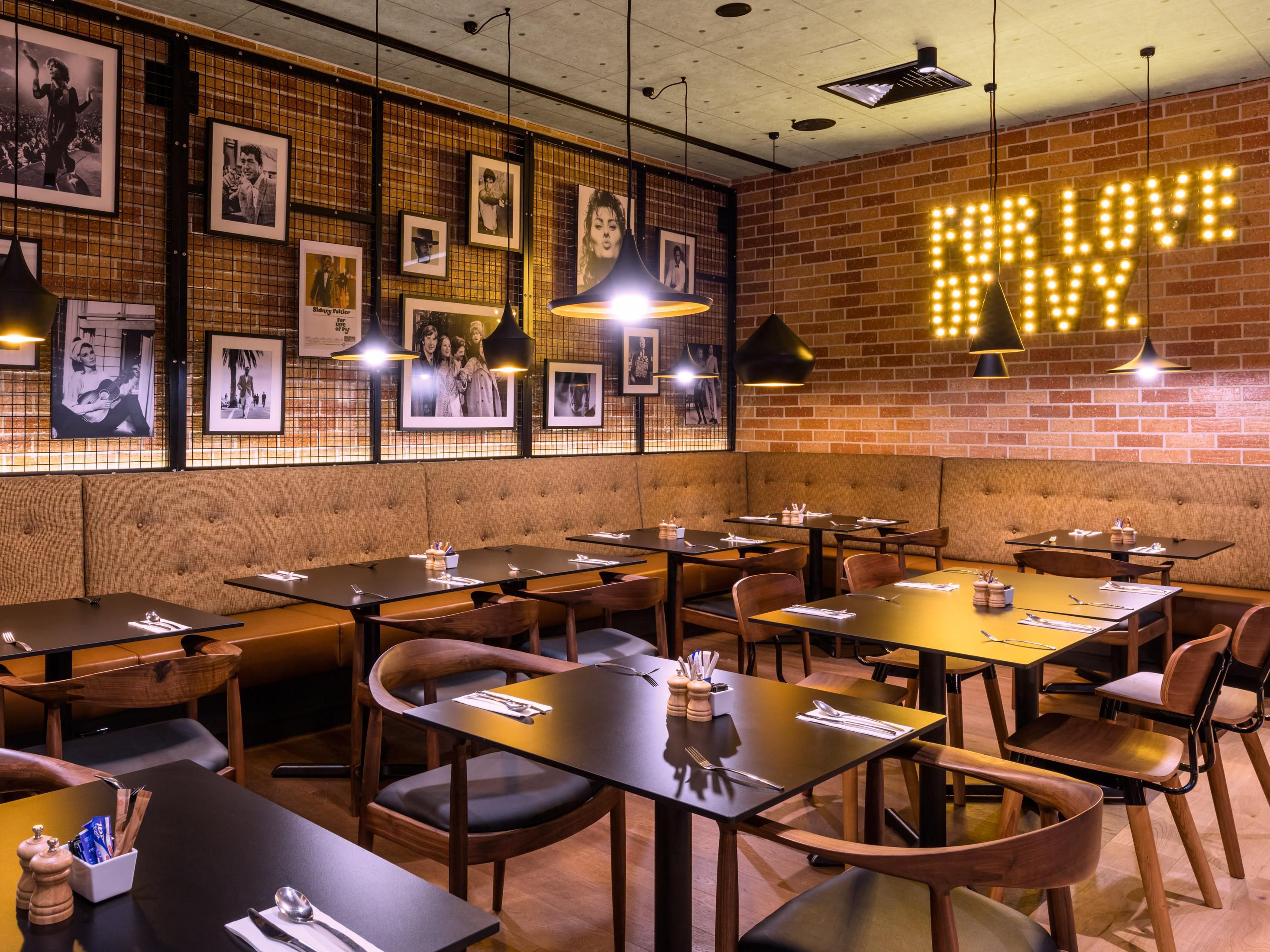 Once home to the old Town Cinema, this urban industrial-chic restaurant is open all day for breakfast, lunch and dinner. Experience a carefully crafted menu, showcasing divine fresh WA produce. From breakfast on-the-go to shared platters and cosy dinners, Ivy & Jack has something for everyone.