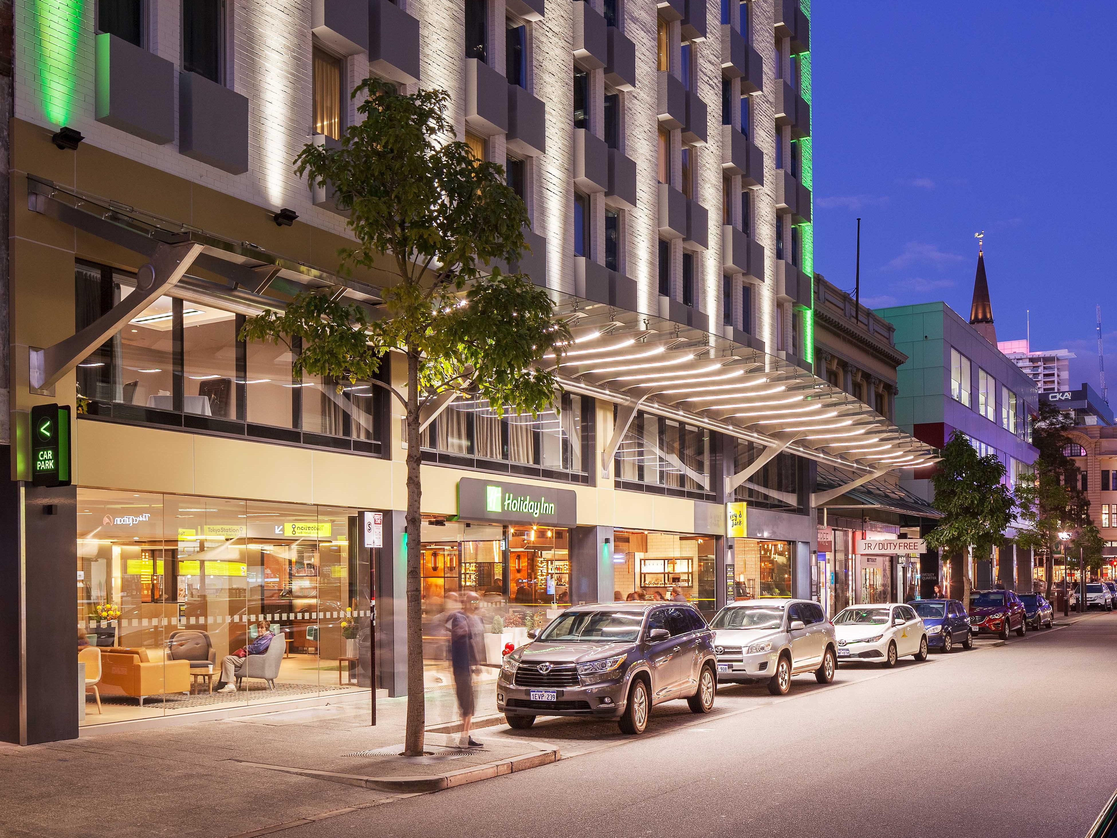 With Perth's best attractions, entertainment, dining and shopping at it's doorstep, Holiday Inn Perth City Centre is the ideal place to stay while exploring our beautiful city. Heading to a concert or show? We are perfectly situated just a short walk away from Perth Arena and short train ride to Optus Stadium.