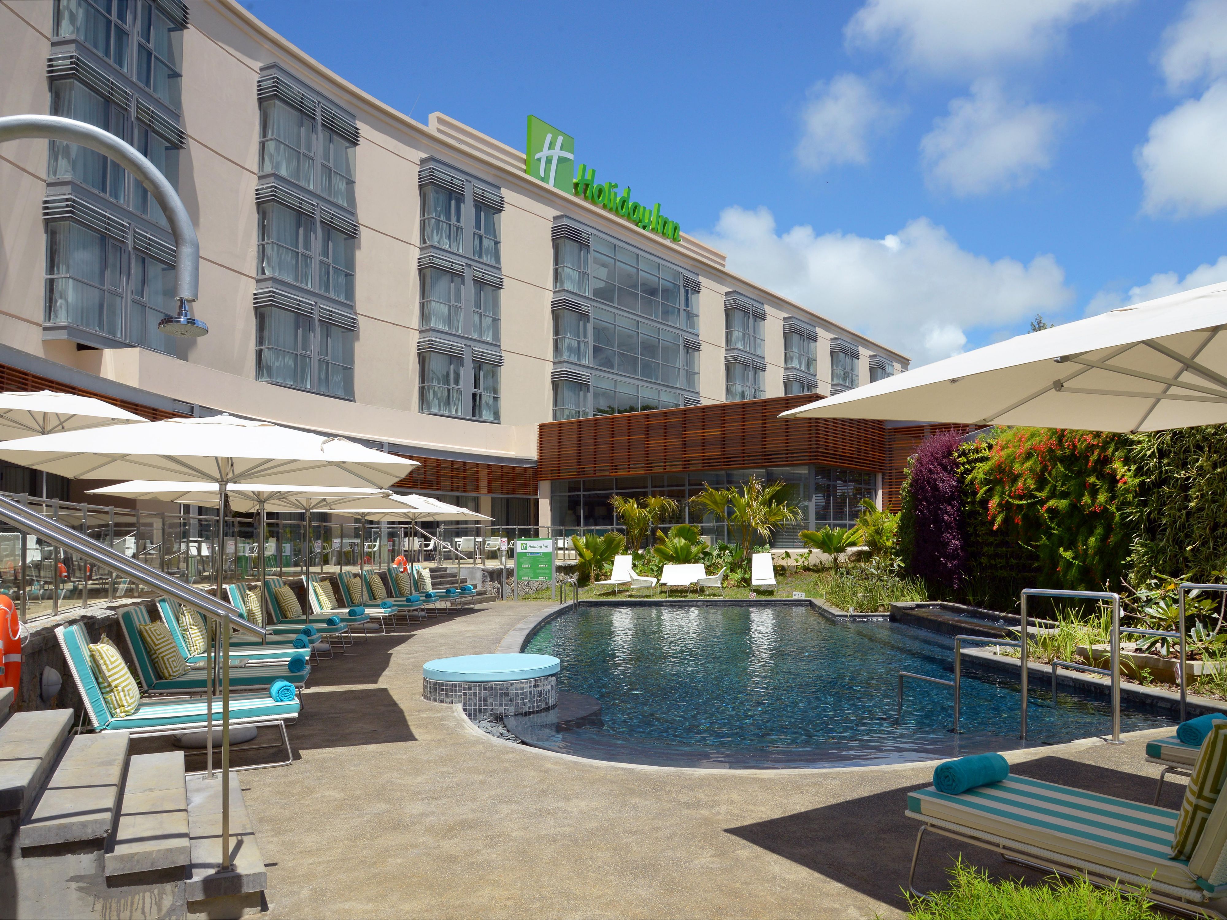 Take advantage of our pool, perfect for a relaxing day outdoors and some drinks with friends or family while enjoying the tropical weather of Mauritius.