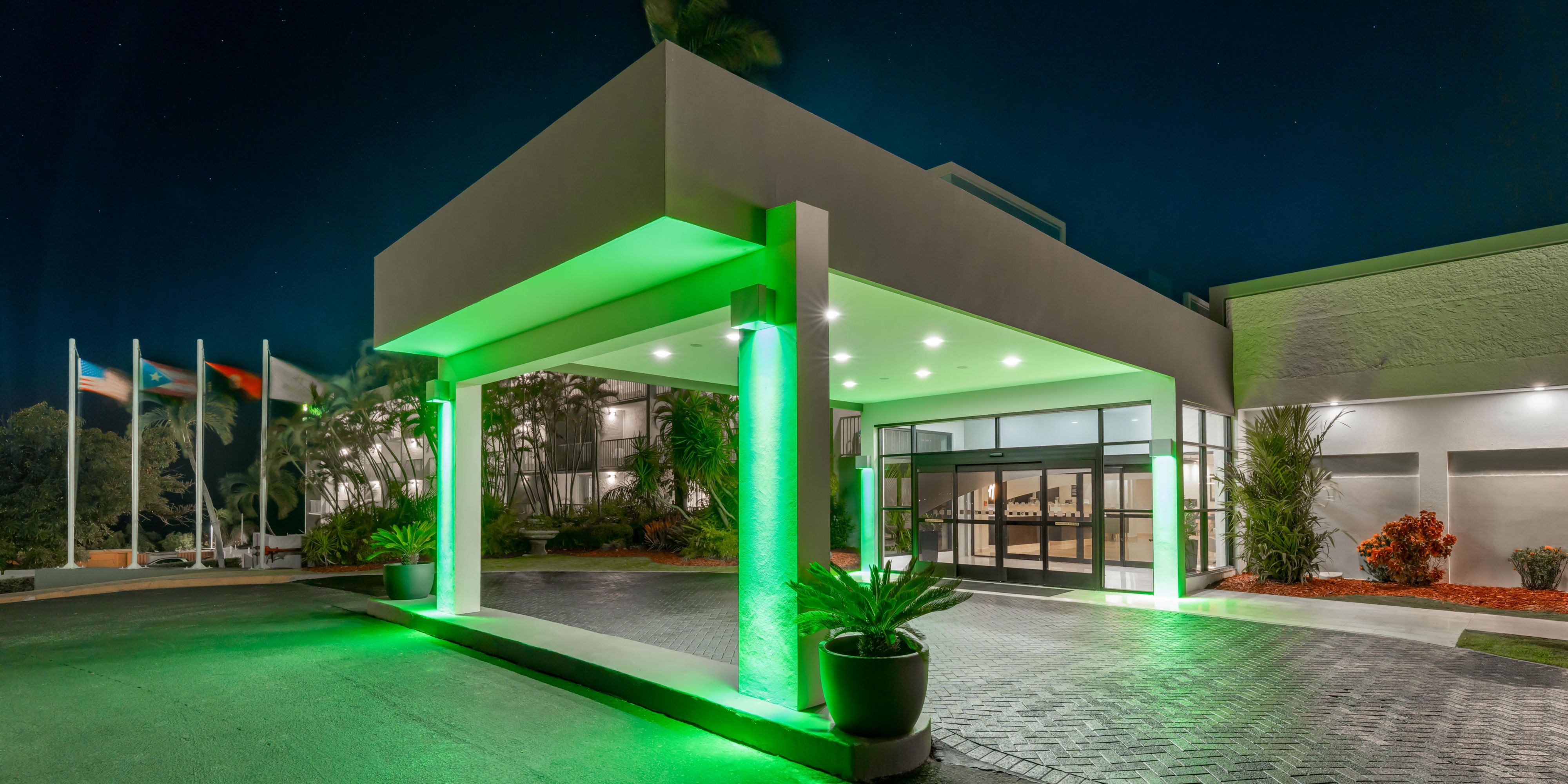 Holiday Inn 庞塞和热带赌场