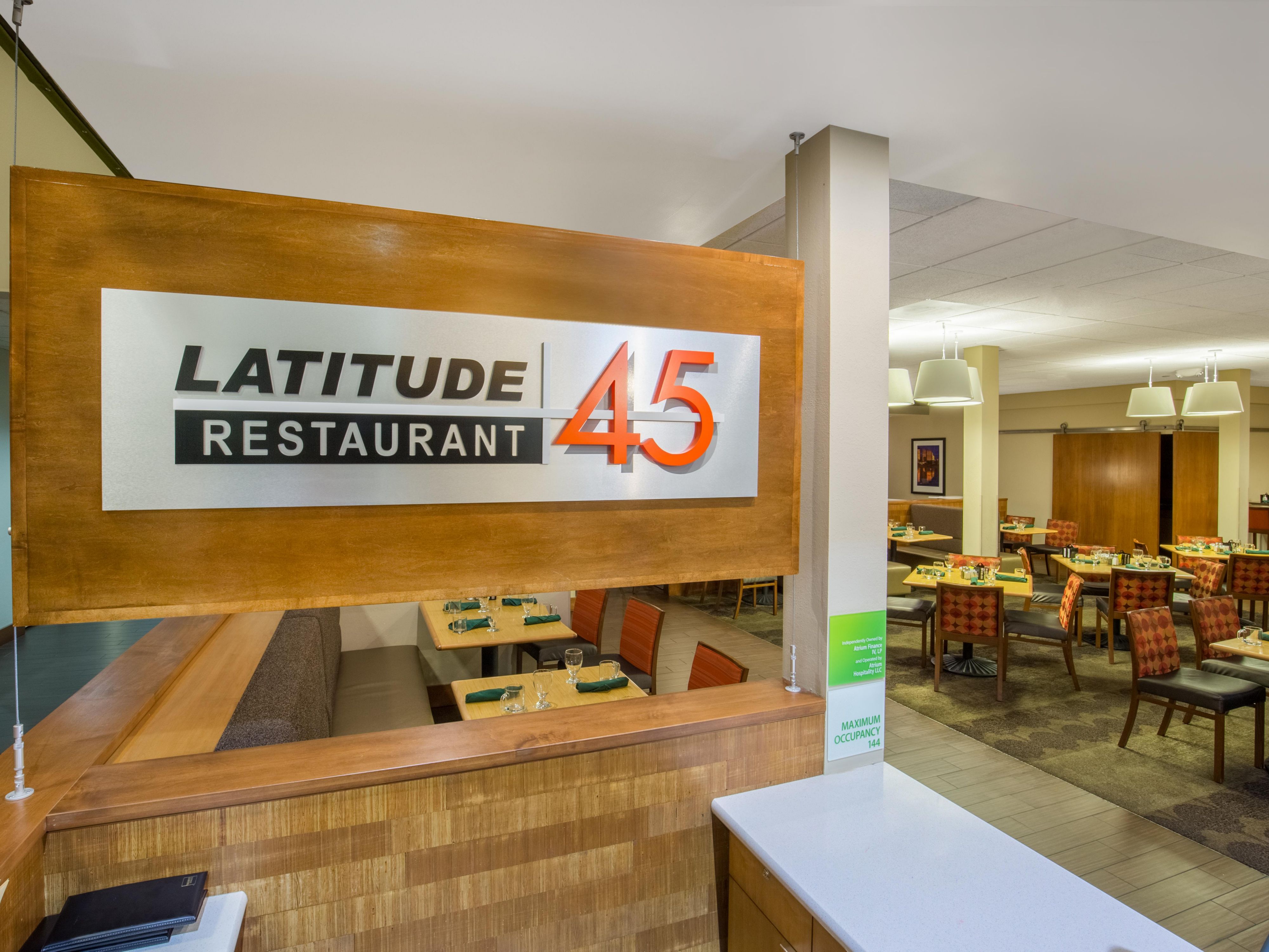 Portland Airport Hotels, Pet-Friendly Oregon Hotels | Holiday Inn