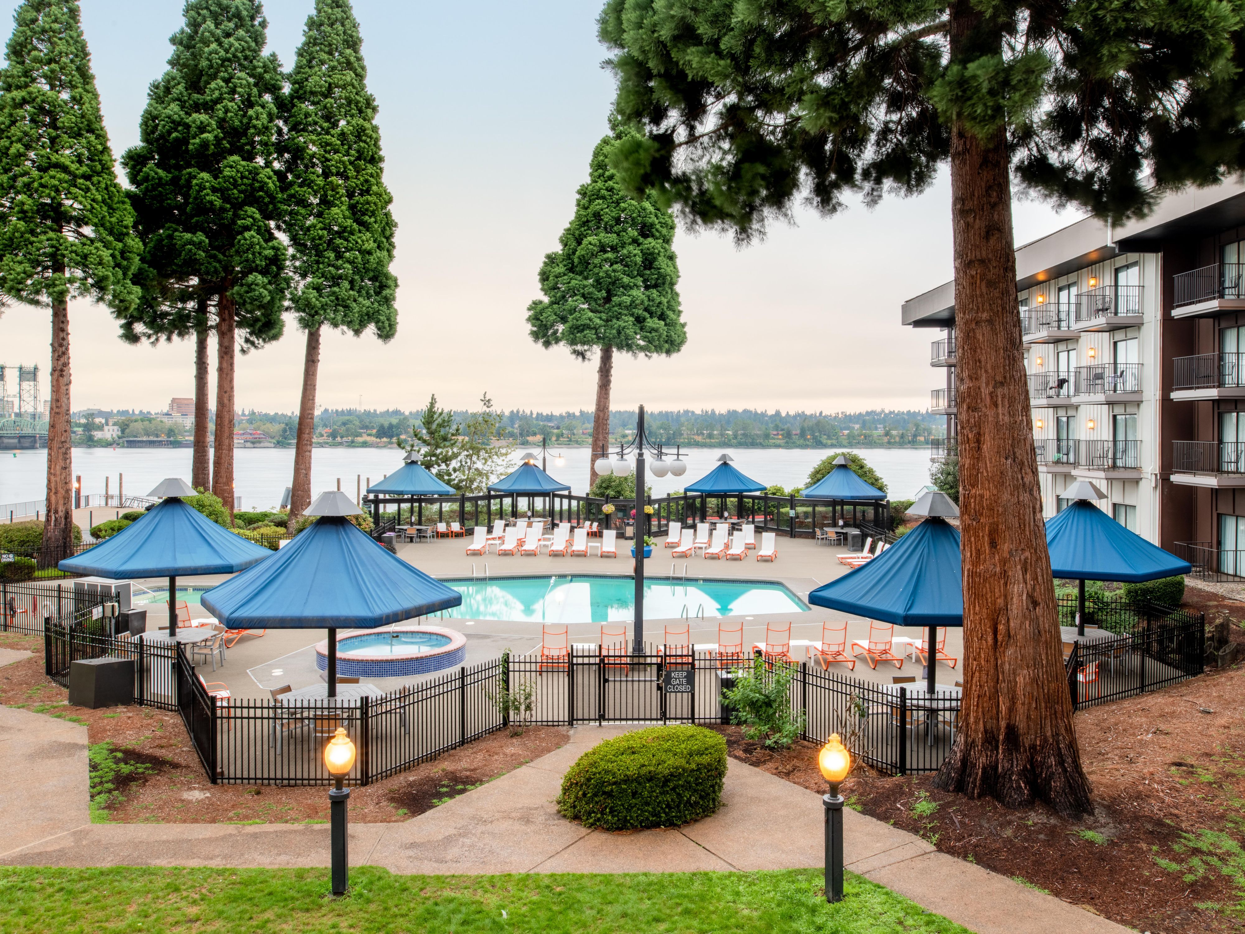 Relax & indulge in our heated outdoor pool & hot tub with poolside services. Play a game of tennis or pickleball on our riverside courts, or work out in our Fitness Center offering cardio and training equipment. Relax with a drink from the bar and enjoy views of the Columbia River. Experience our resort-style ambiance along the Portland riverfront.