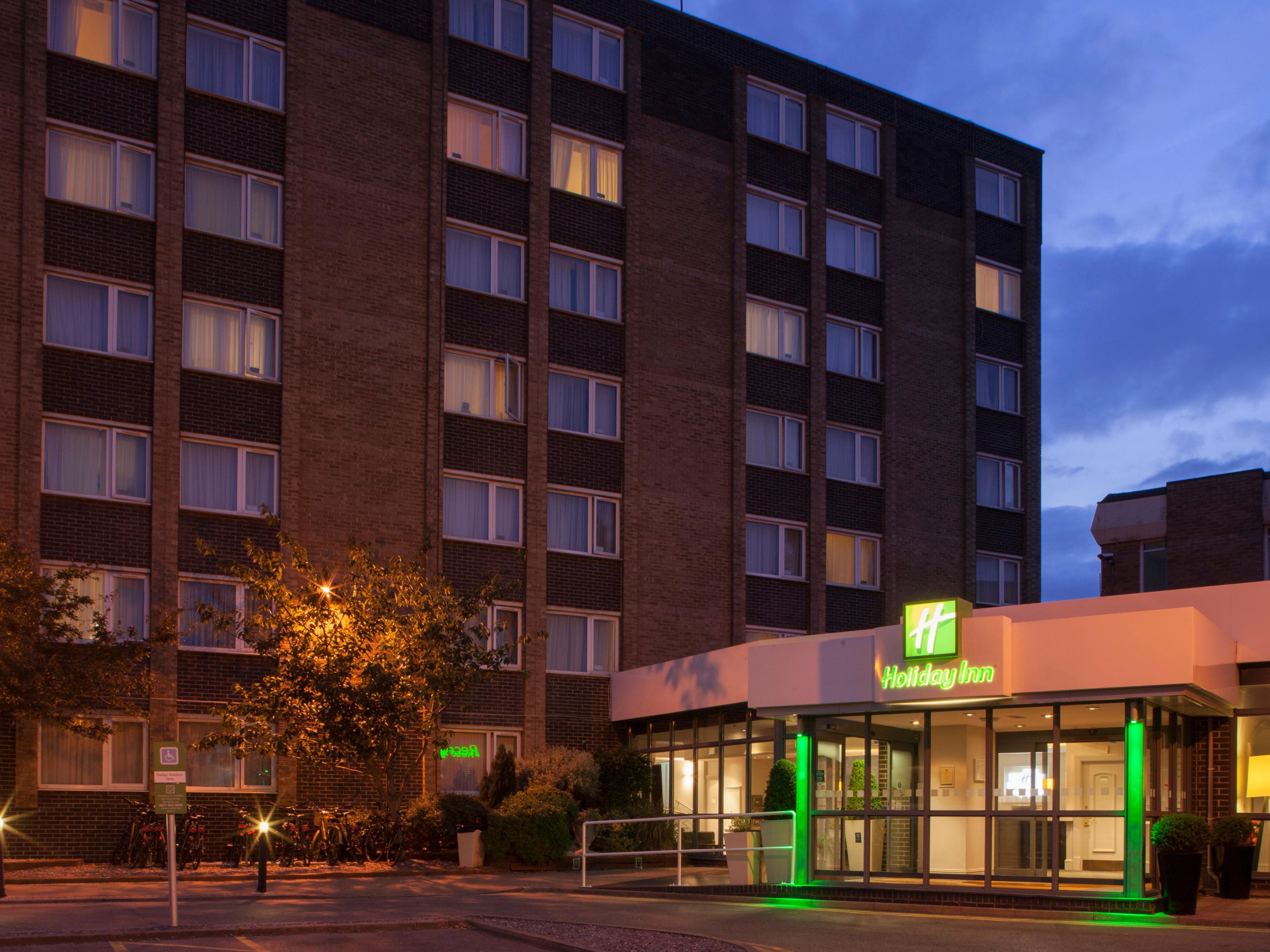 Evening at Holiday Inn Portsmouth