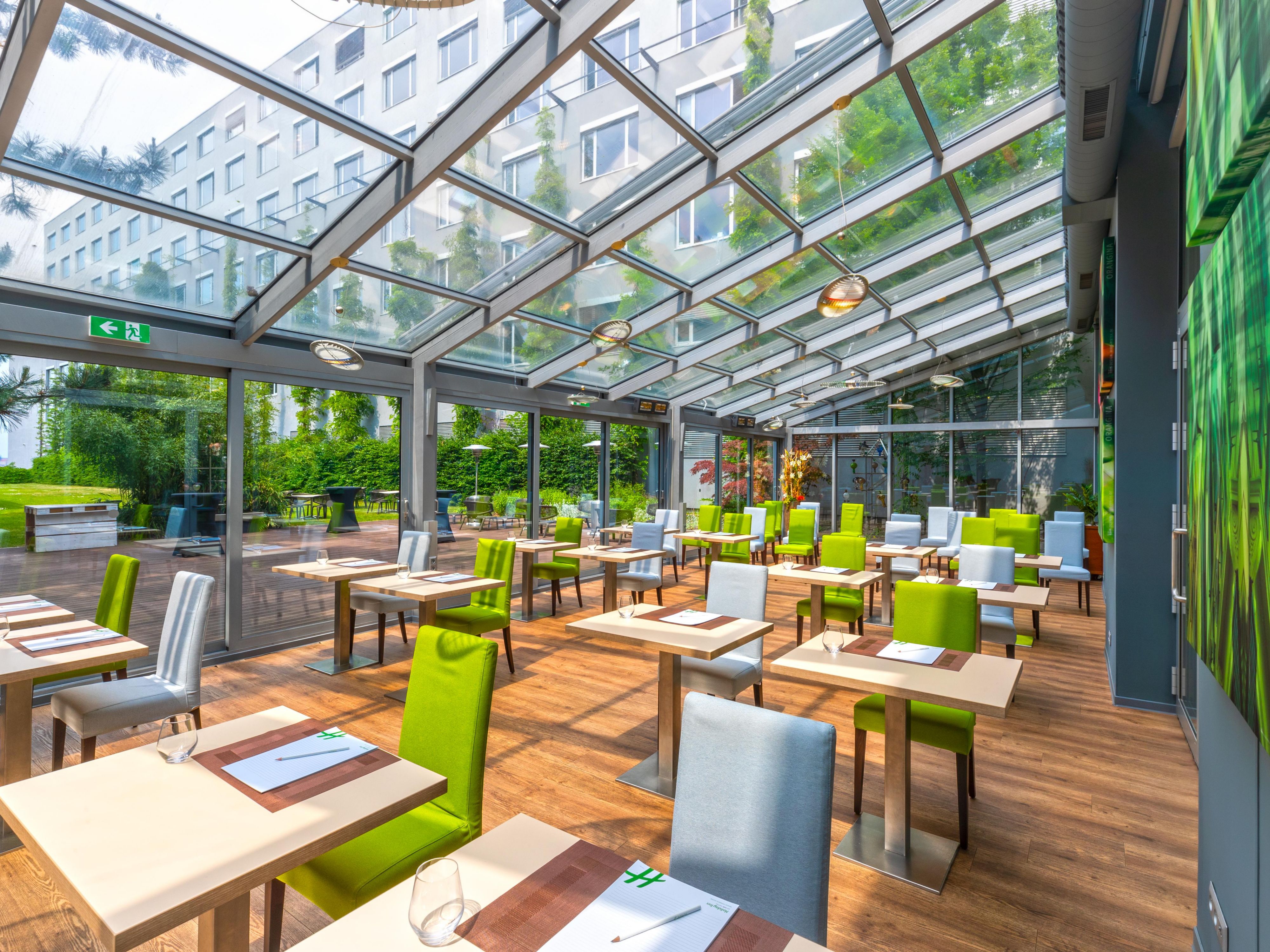 Business Hotel Holiday Inn Prague Congress Centre