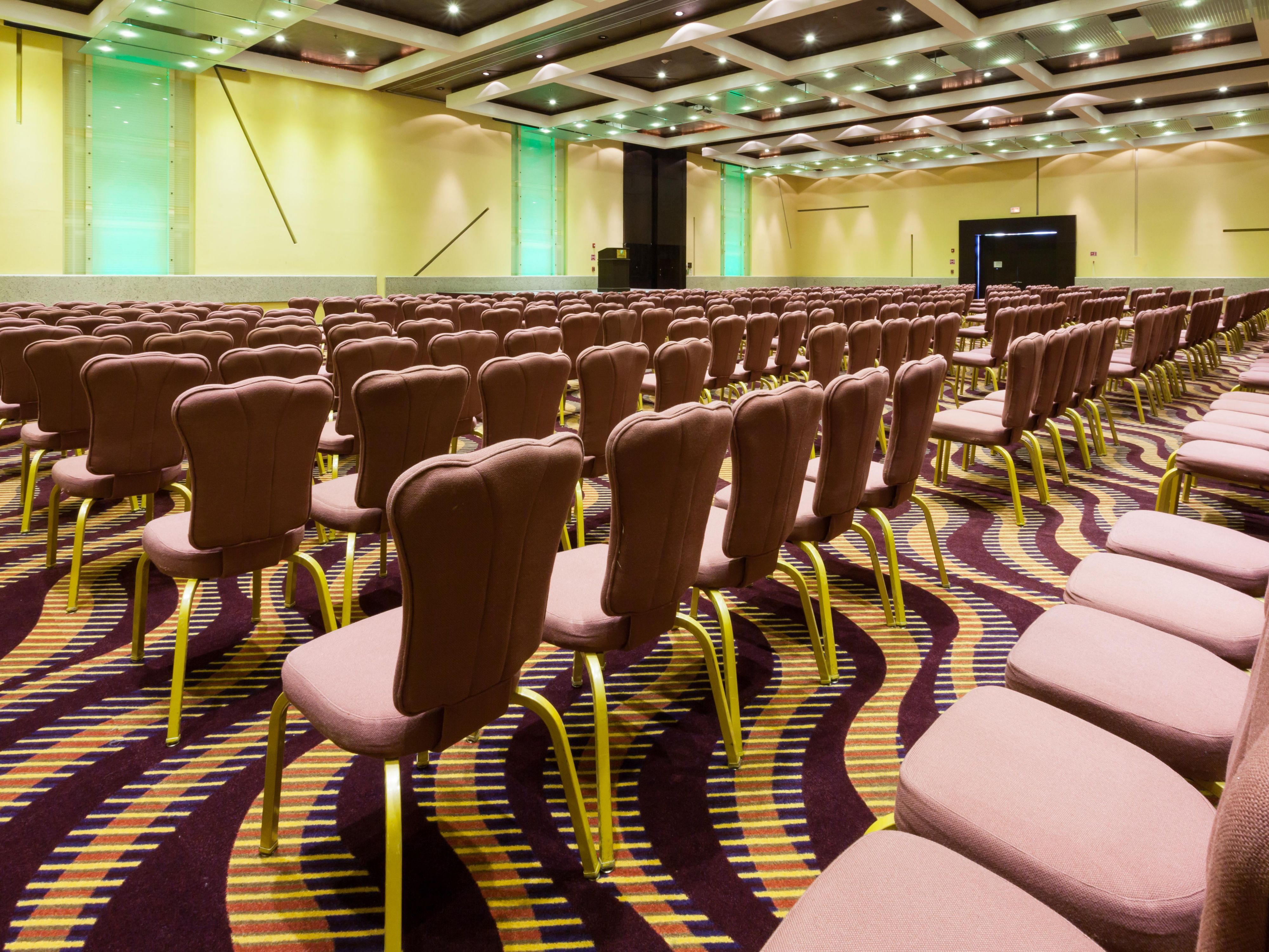 We have different rooms ideal for meetings, seminars, congresses and conventions