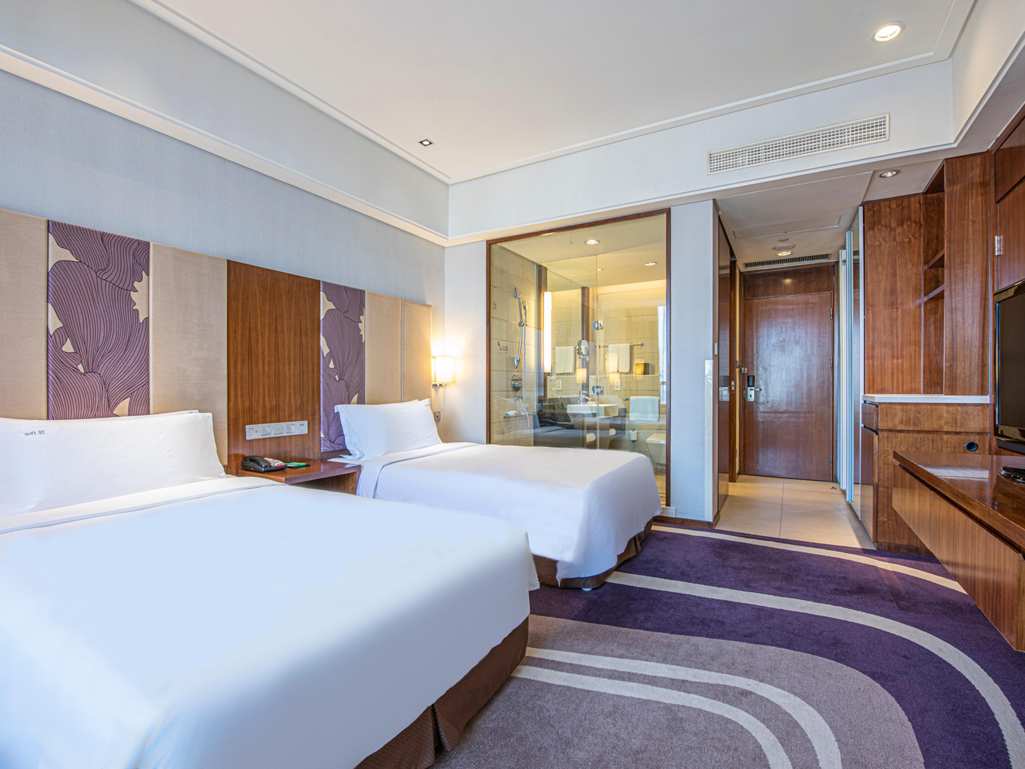 Holiday Inn Qingdao City Centre - Image4