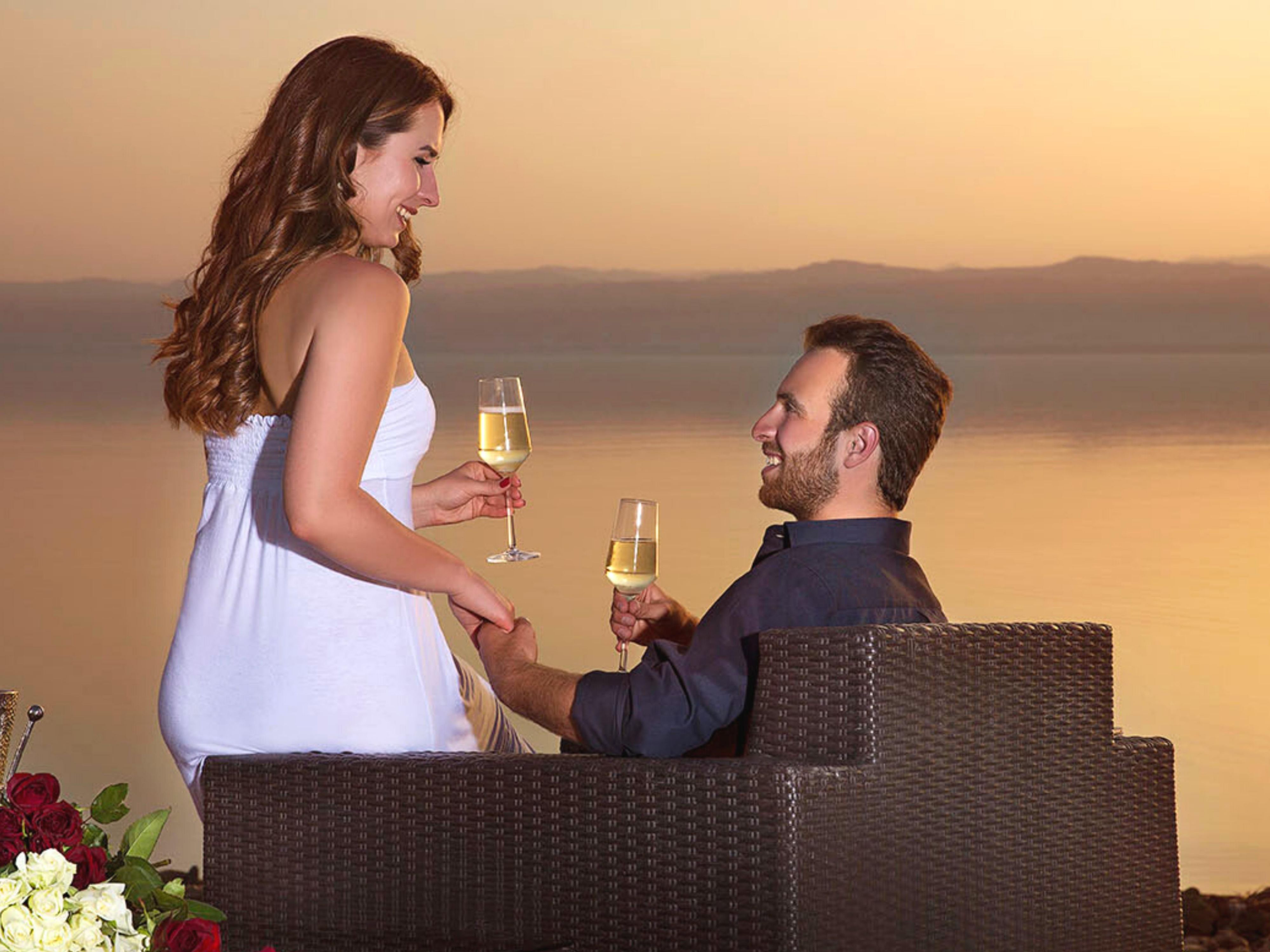 Indulge in a magical evening with a romantic beachfront dinner, where flickering candlelight, stunning Dead Sea views, and exceptional cuisine set the perfect tone. Let the soft sea breeze and the calming rhythm of the waves complete this unforgettable night of love and enchantment.