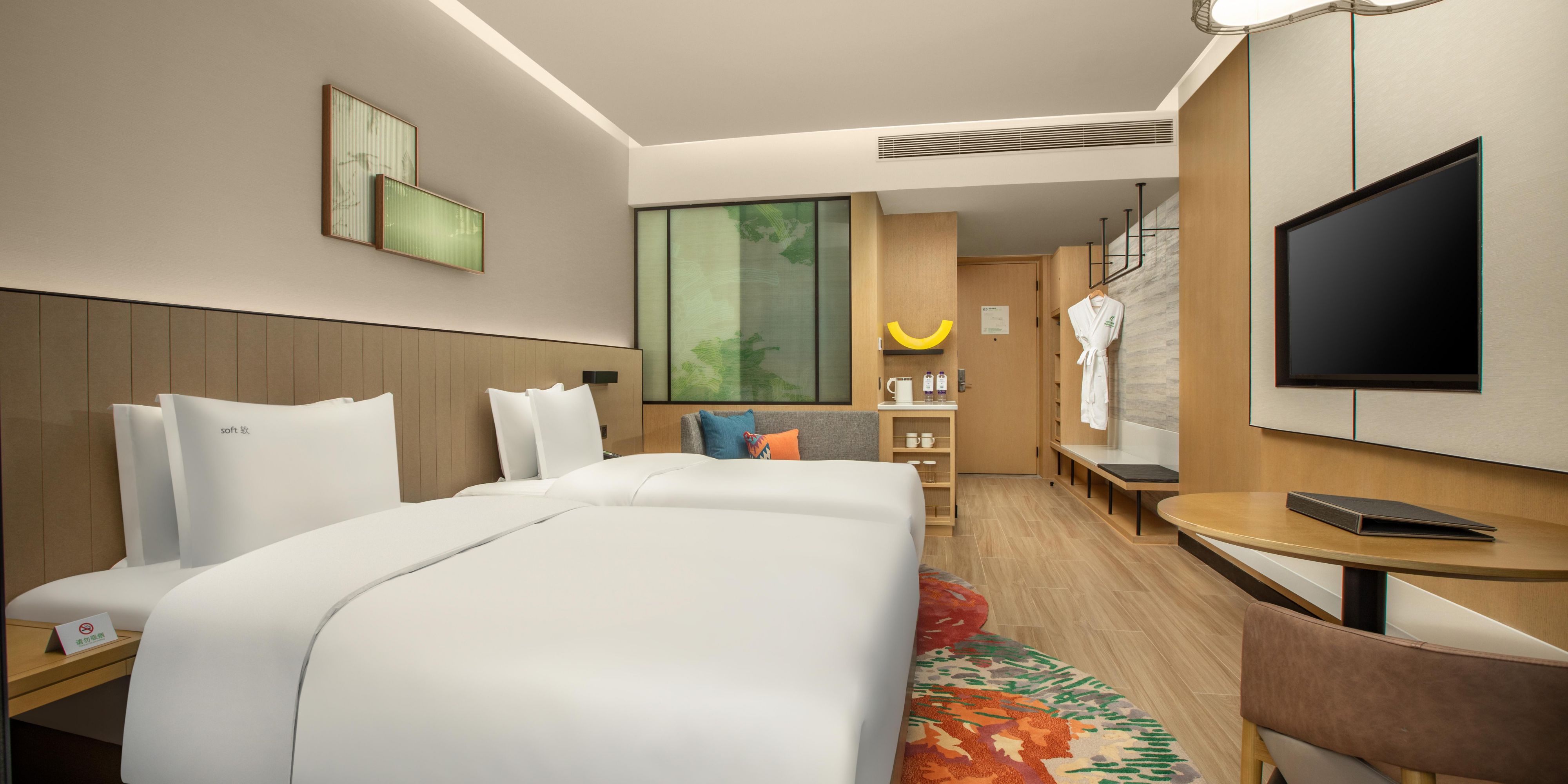 Habitación con cama doble