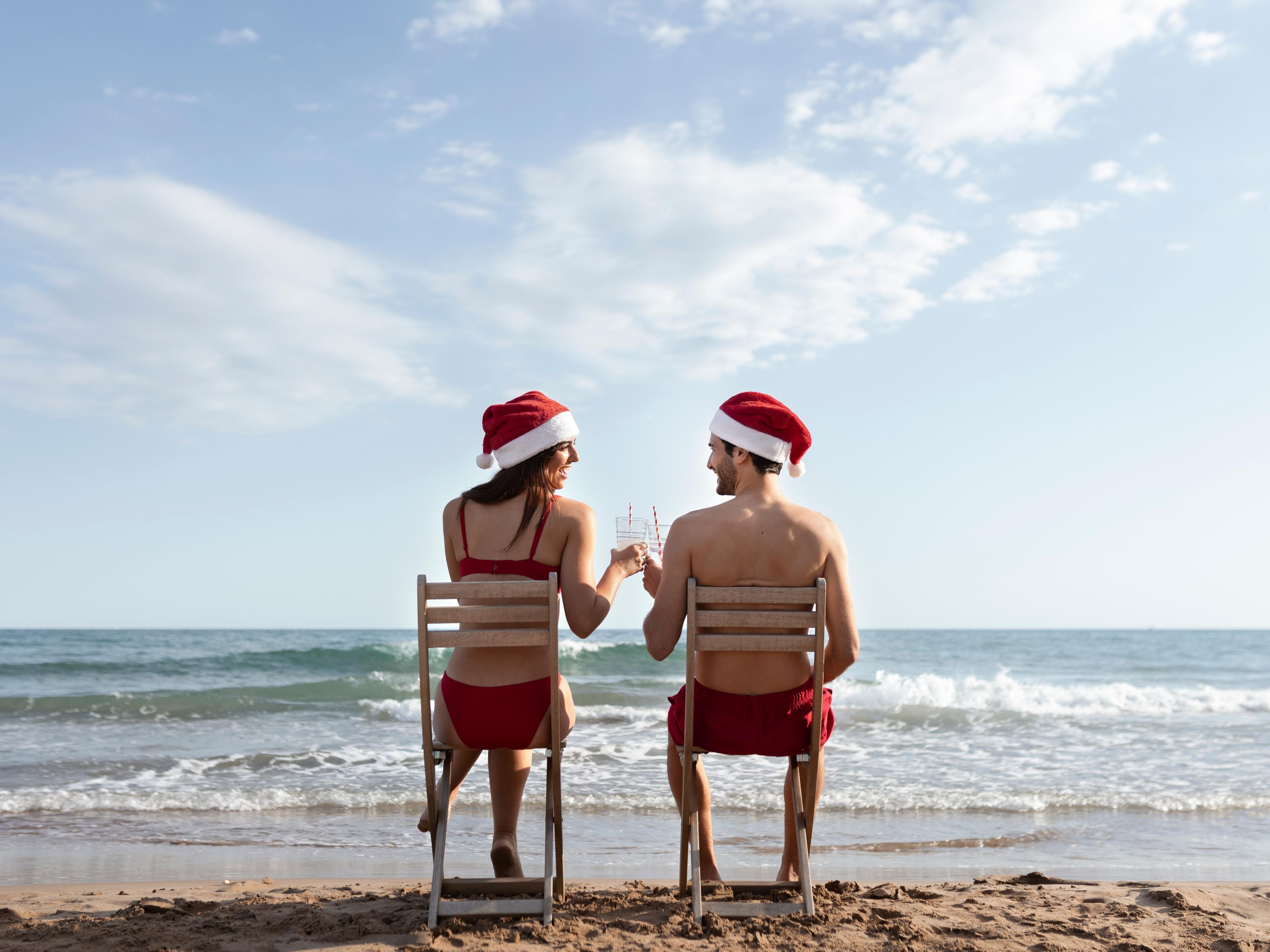 Santa traded snow for sand! Enjoy HOHO Holidays at this Ixtapa Zihuatanejo all-inclusive resort: 20% off + 6 interest-free installments, early check-in from 10 AM, meals, drinks & activities included. Use code IXUXY. Call +52-55-85262018 to book. Travel by Jan 4, 2024.