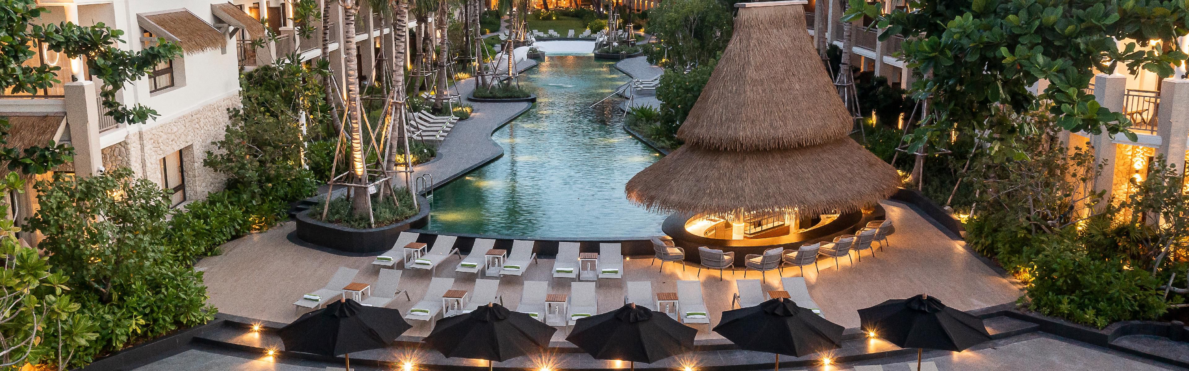 $hotelInfo.mediaDetails.welcomePhotos.primaryPhoto.caption}