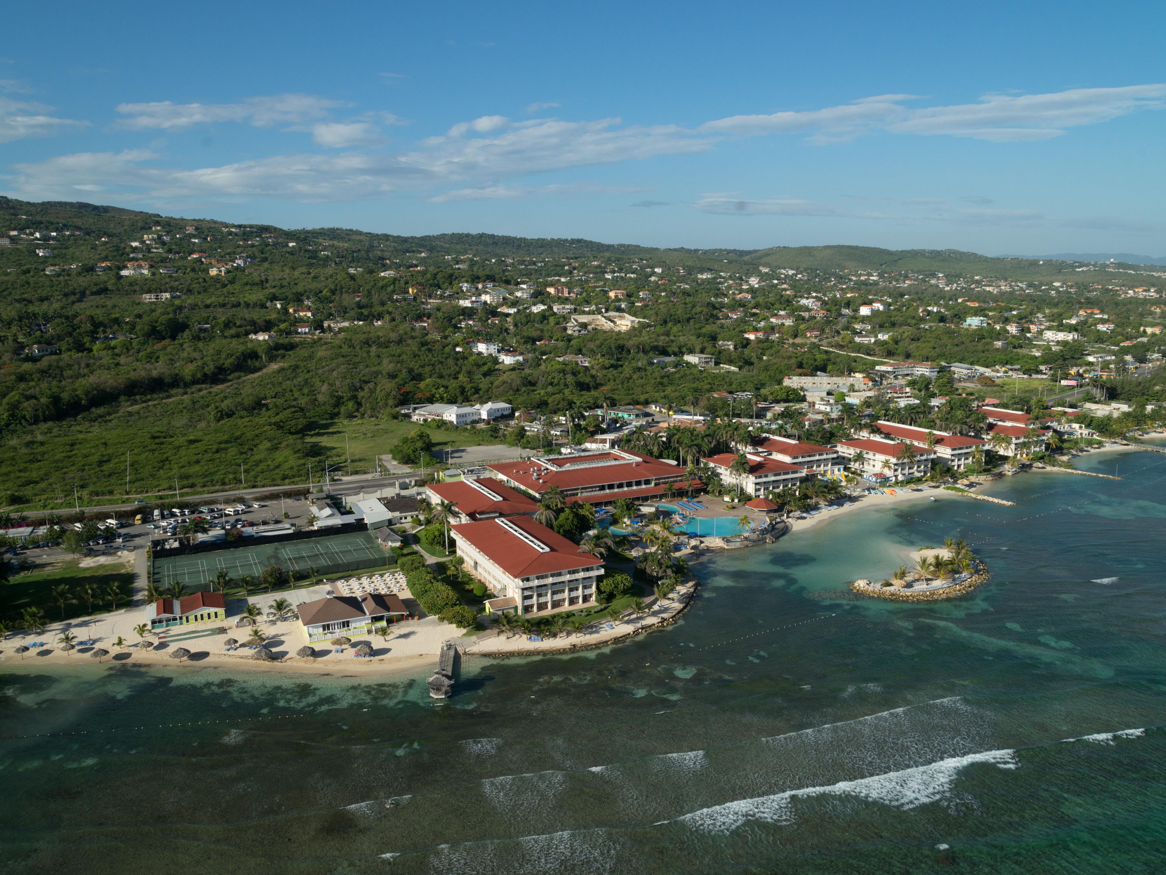 Montego Bay Hotel and Resort Holiday Inn All Inclusive Resort