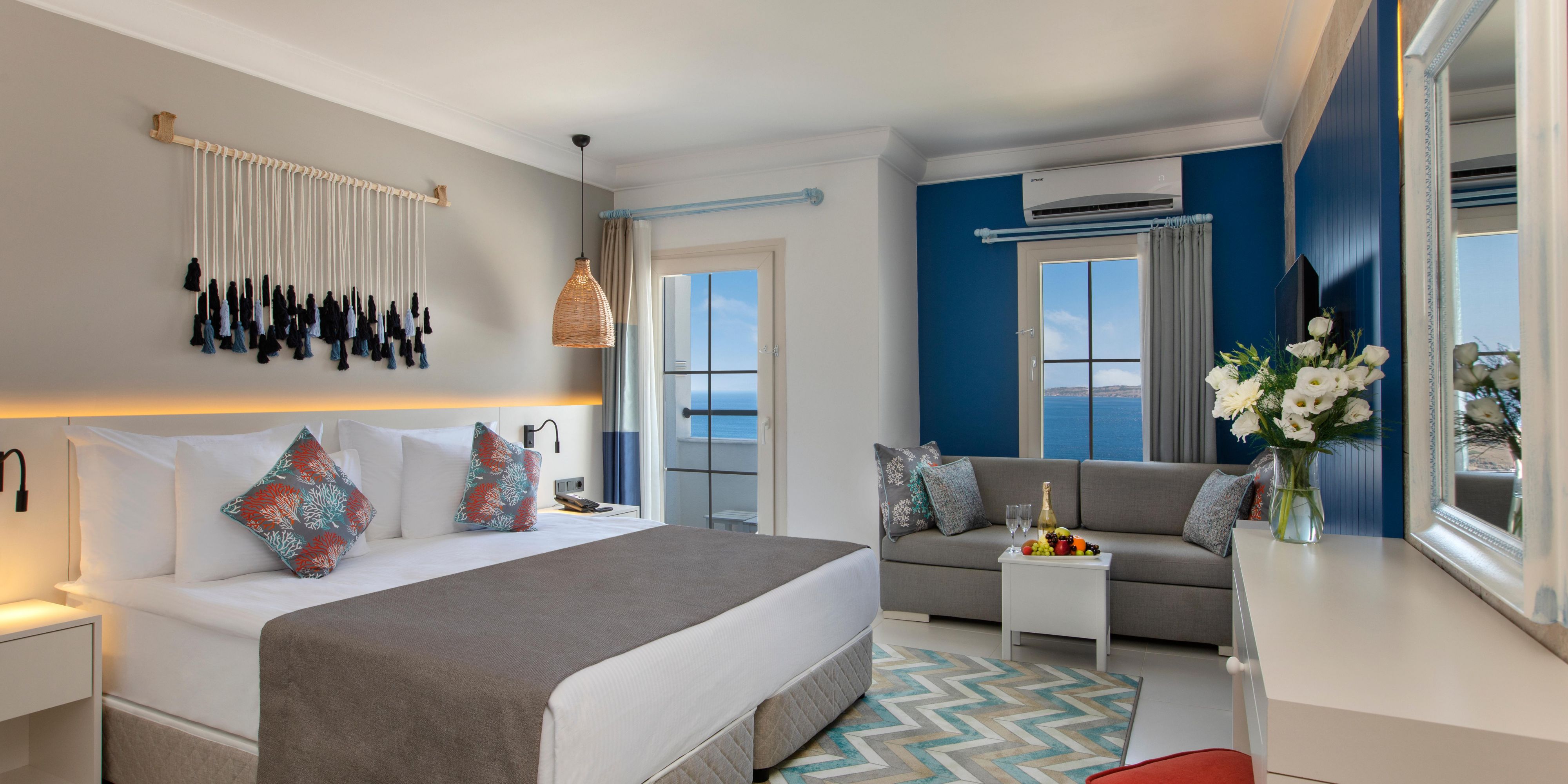 PREMIUM ROOM 