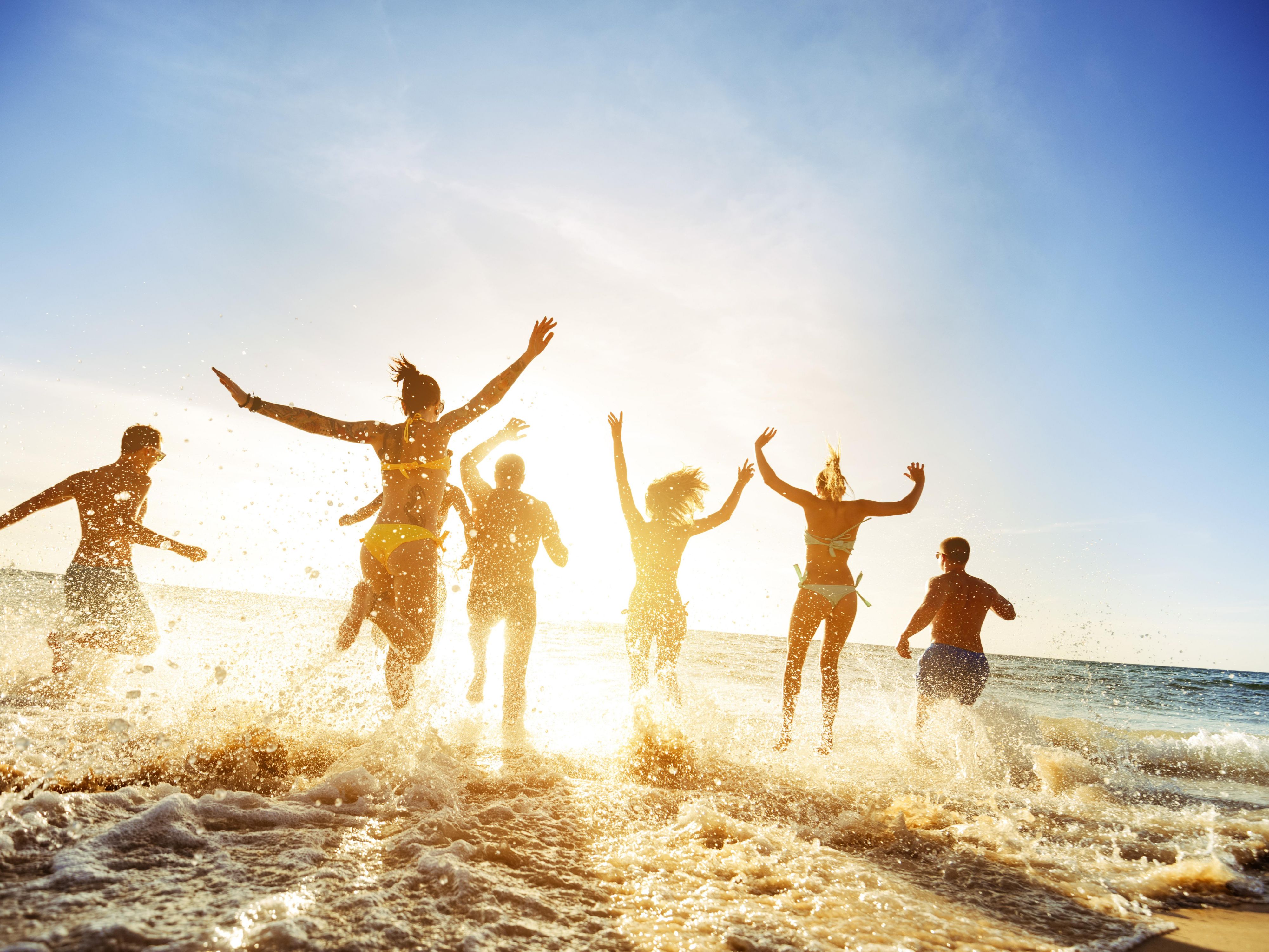 Spring break is calling, escape to sun and fun at our Panama City Beach hotel. With our Stay Longer and Save rate, enjoy extra nights near the beach, onsite dining, shopping and entertainment at Pier Park, and outdoor fun at Aaron Bessant Park, all just minutes away. Make unforgettable spring break memories with us.