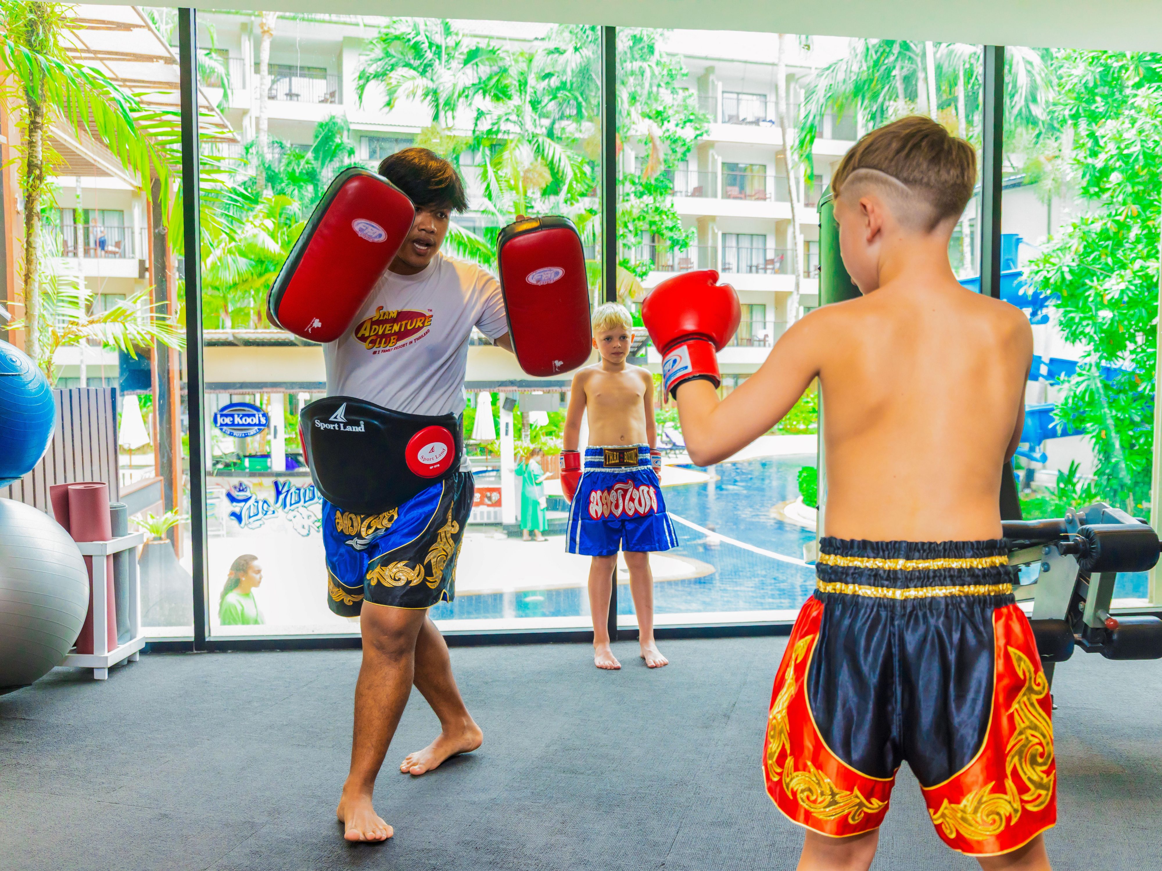 Surin beach keeps it steady. Here, Muay Thai mornings shape your strength, while evenings bring a boutique island calm. From powerful kicks to barefoot sunsets, this is the balance of fight and flow, wrapped in coastal serenity.