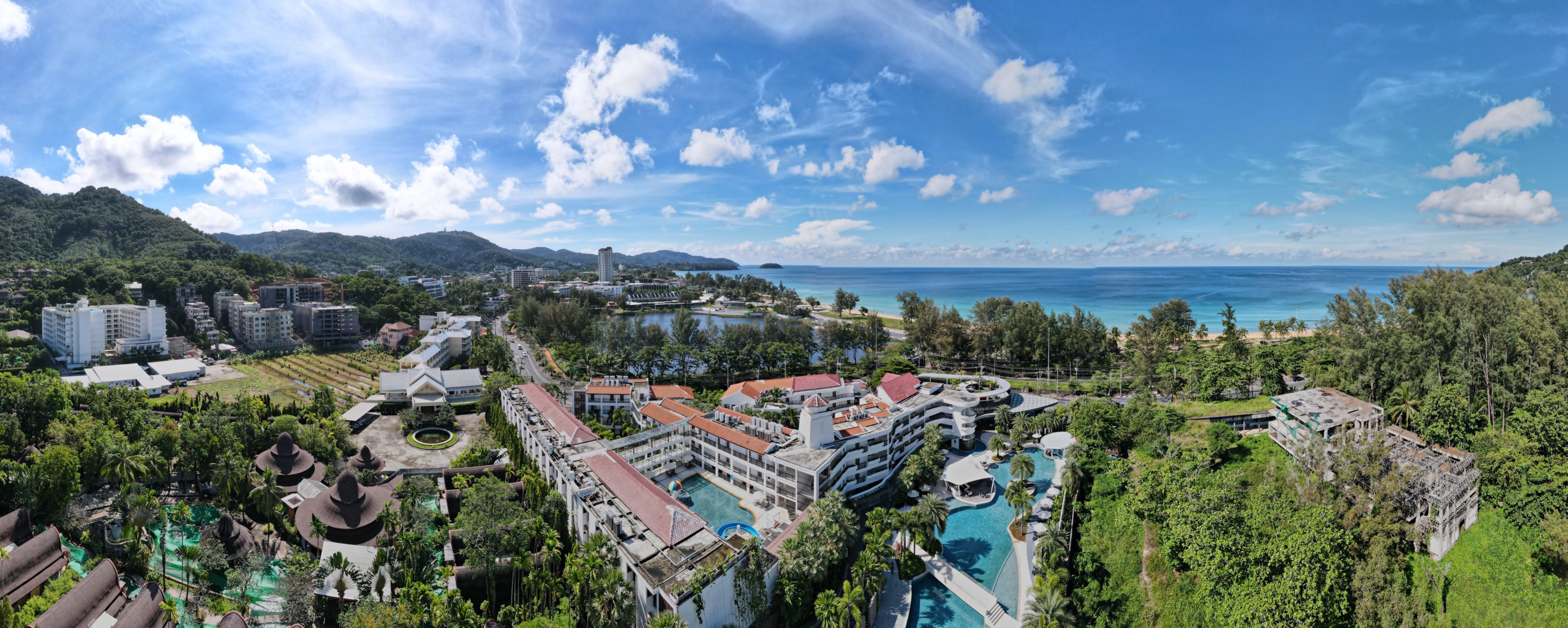 普吉岛卡伦海滩假日度假酒店