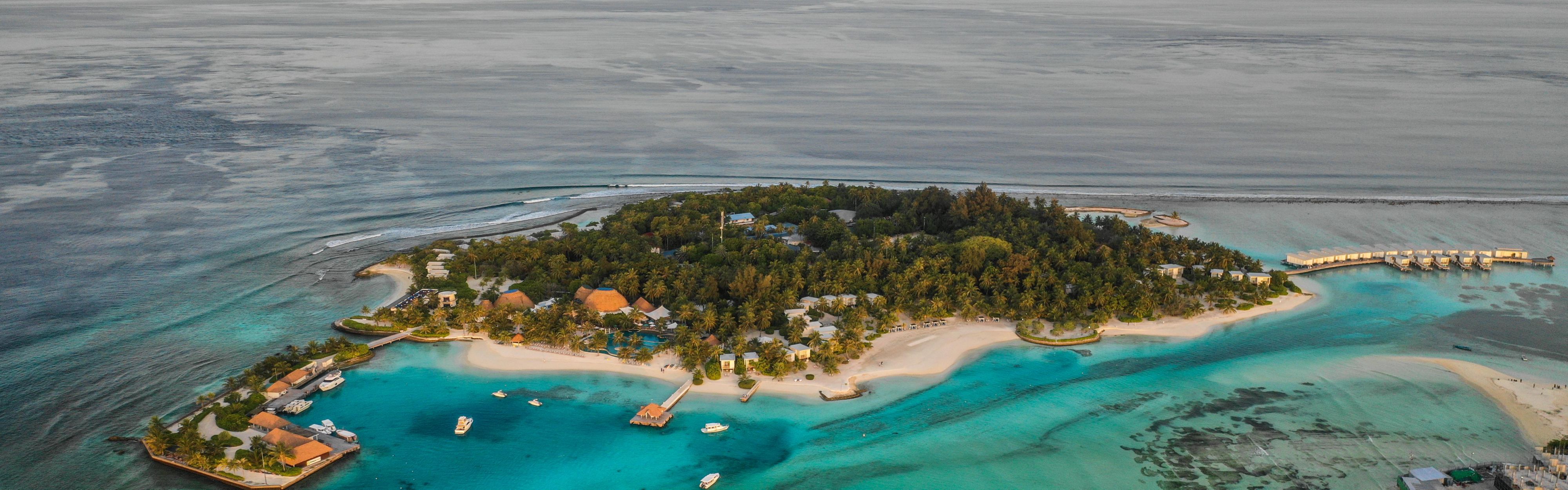 South Male Atoll のファミリーリゾート Holiday Inn Resort Kandooma Maldives ホテルby Ihg