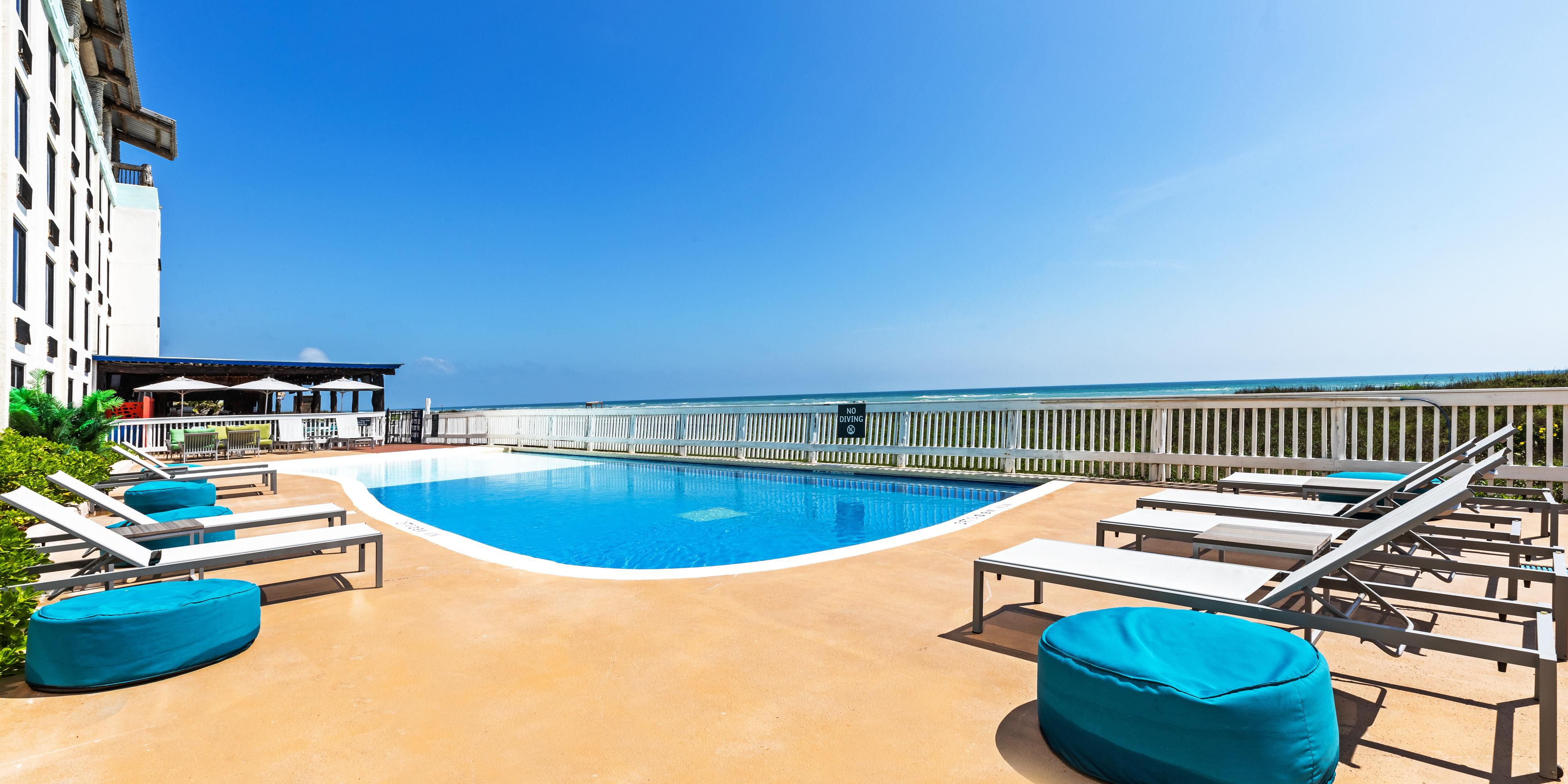 The best of both worlds - poolside and beachside