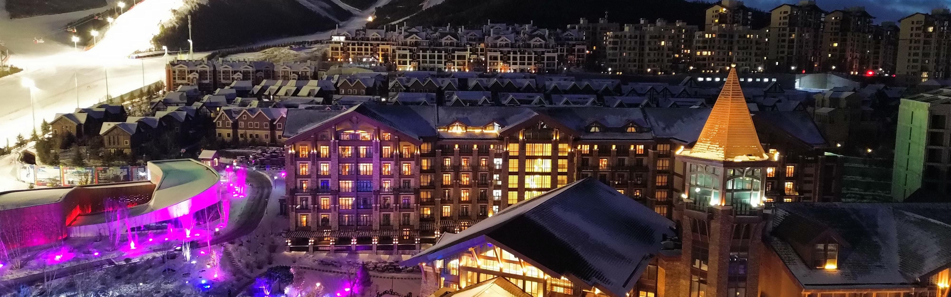 $hotelInfo.mediaDetails.welcomePhotos.primaryPhoto.caption}