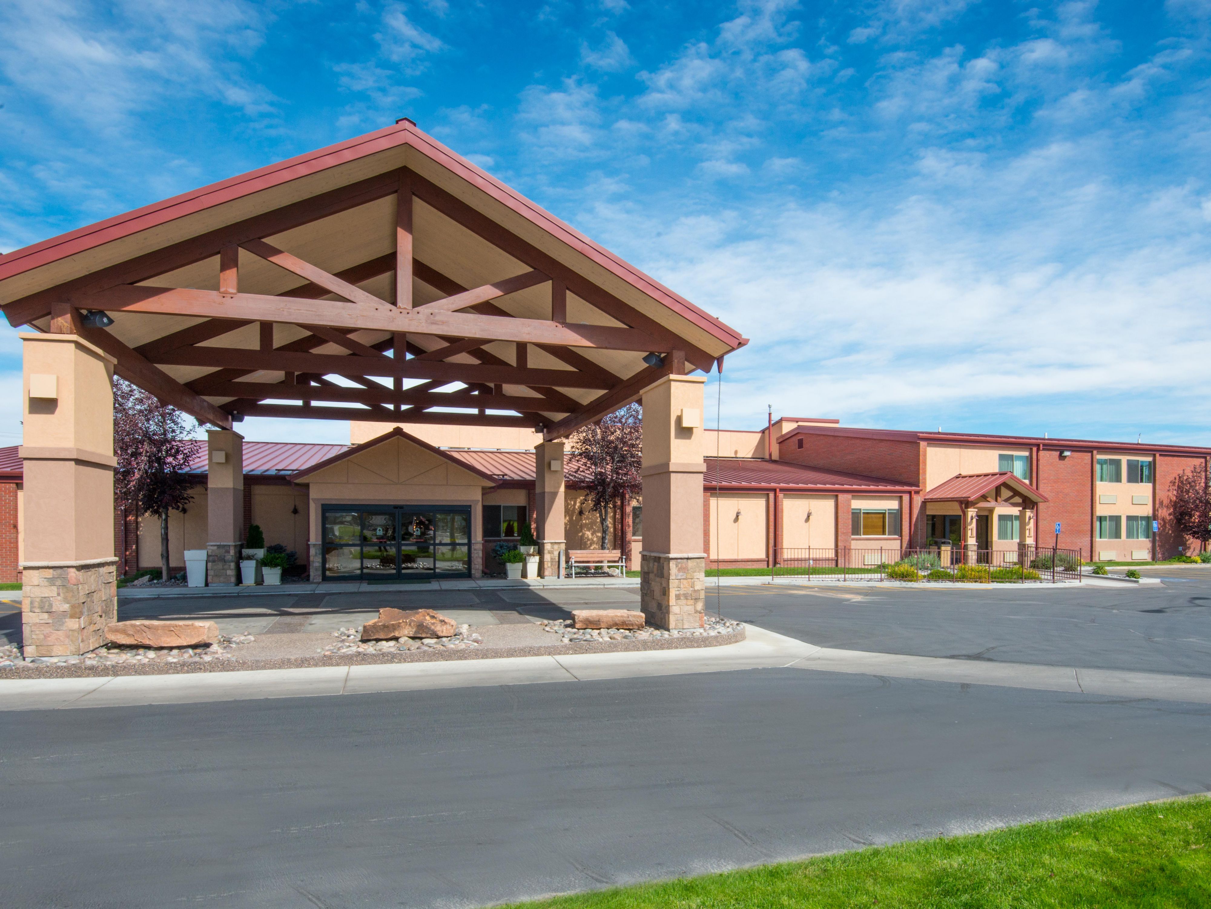 cat friendly hotels in lander wyoming Amado Rea