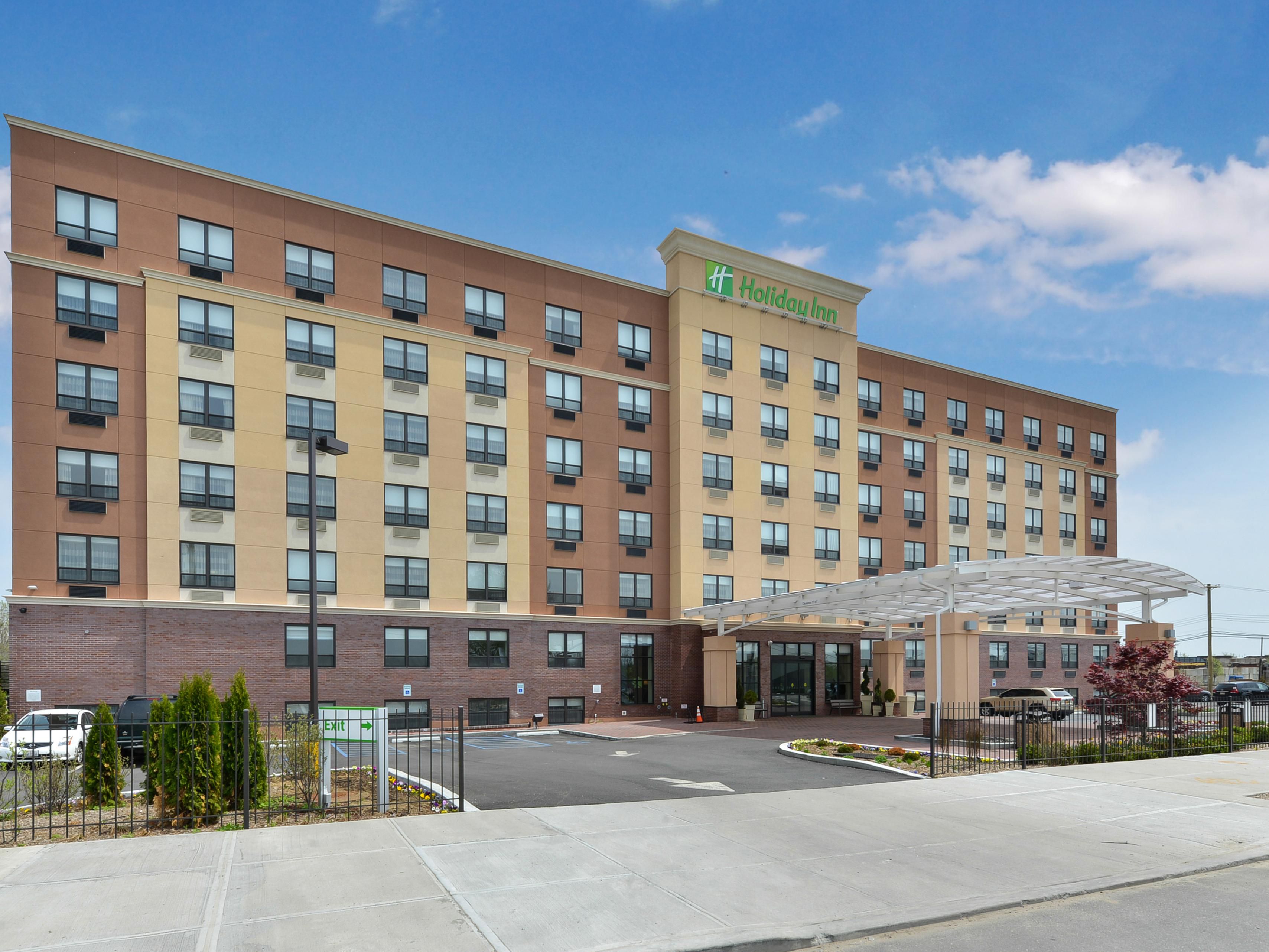 Our hotel is conveniently located 5 miles from JFK International Airport. Take advantage of our complimentary 24-hour airport shuttle during your stay.