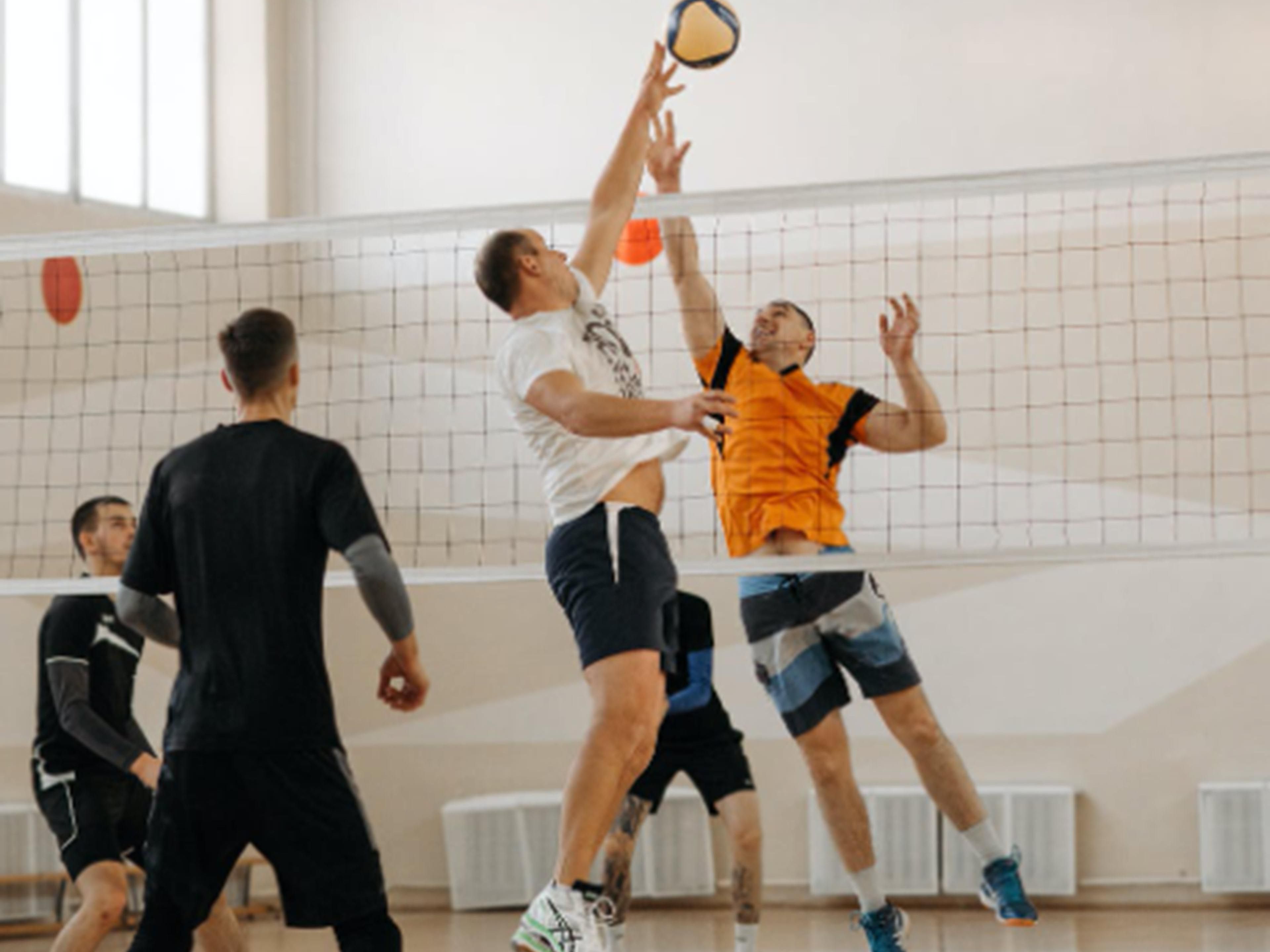 Aproveite nossas camas Queen e sofás-cama nos quartos KingExecutive. Somos apenas 1.8 milhas do A5 Volleyball Club na Alpharetta Hwy.