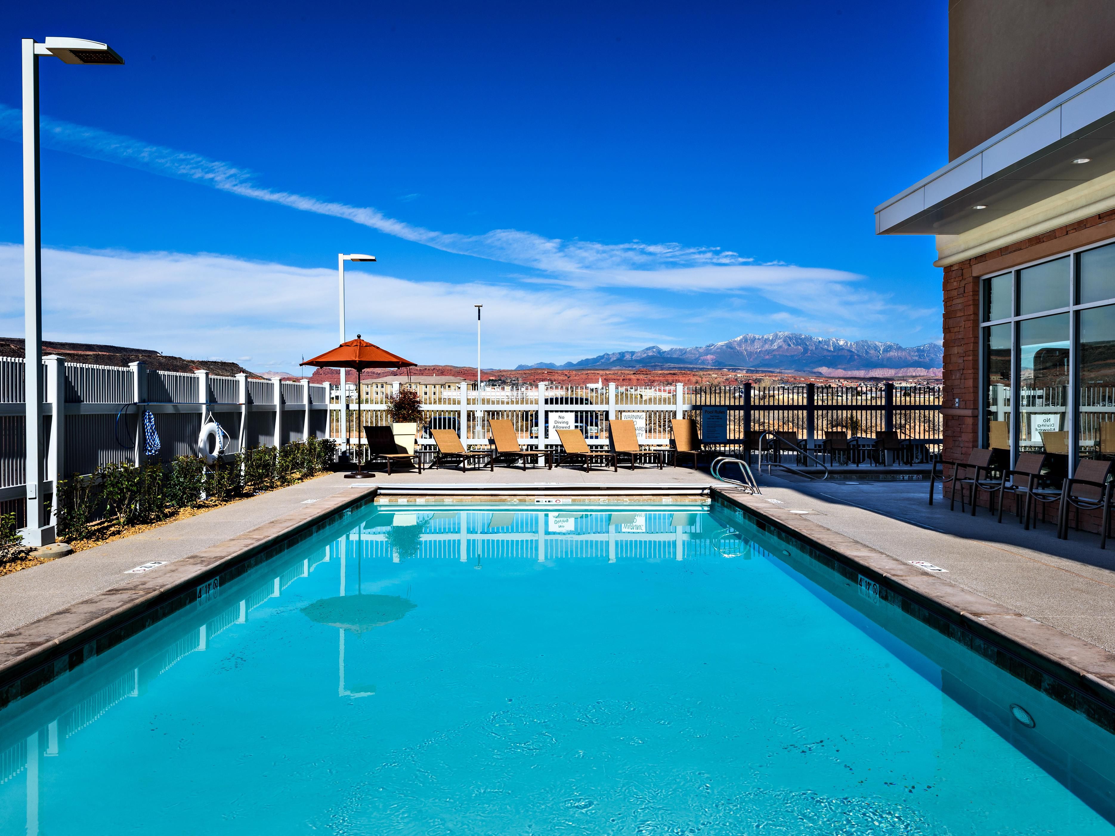 Swimming Pool-Holiday Inn St George, Utah Hotel
