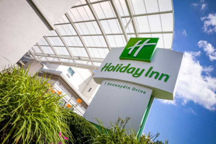 Holiday Inn Salem (I-93 At Exit 2)