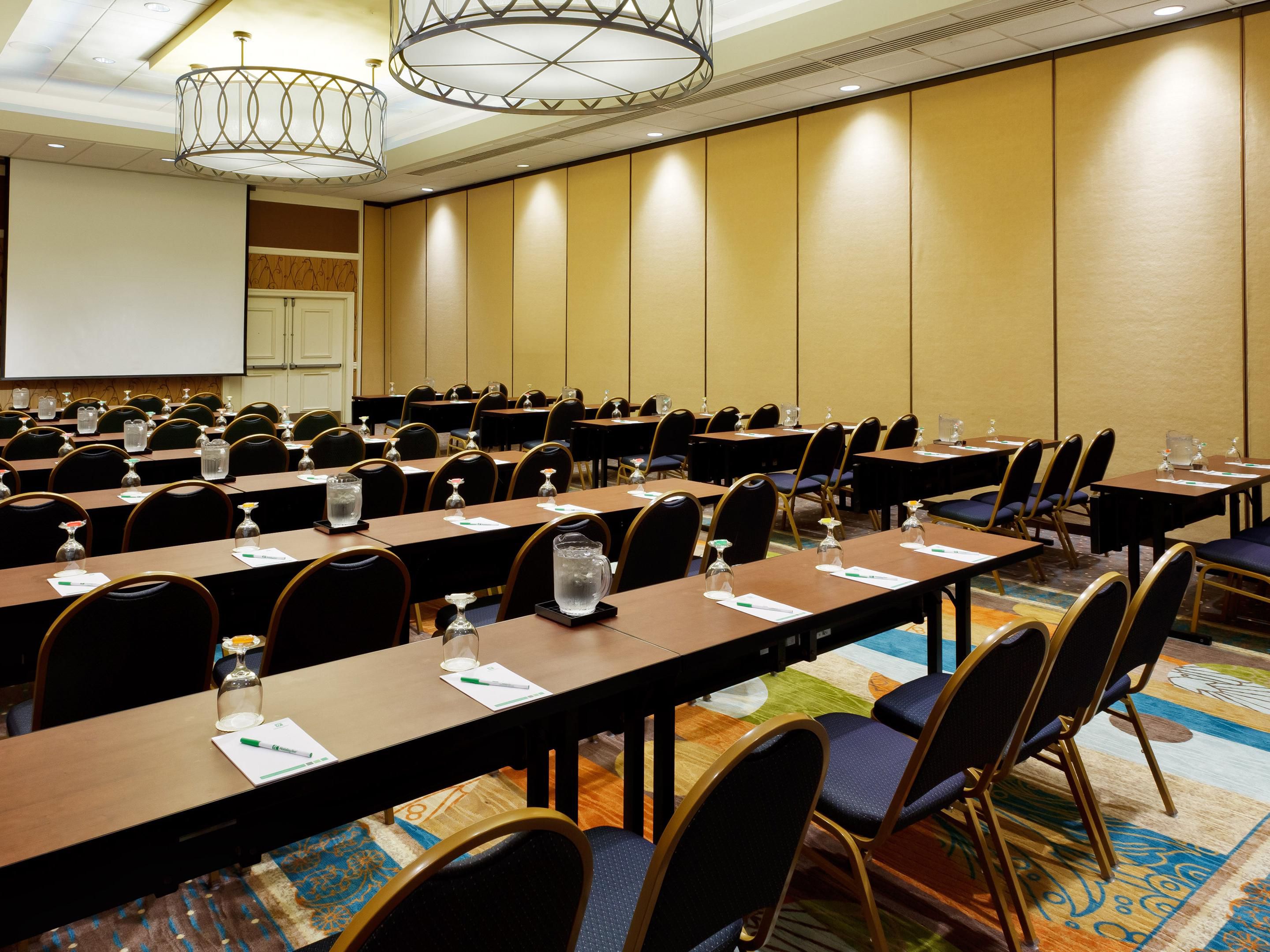Meet, connect, or celebrate in our expansive meeting space in San Antonio, Texas. Holiday Inn San Antonio - Riverwalk features 10,000 square feet of flexible event space with nine meeting rooms, including the largest venue that accommodates 600 guests. Let our team assist with the arrangements, including
audiovisual and locally sourced catering.