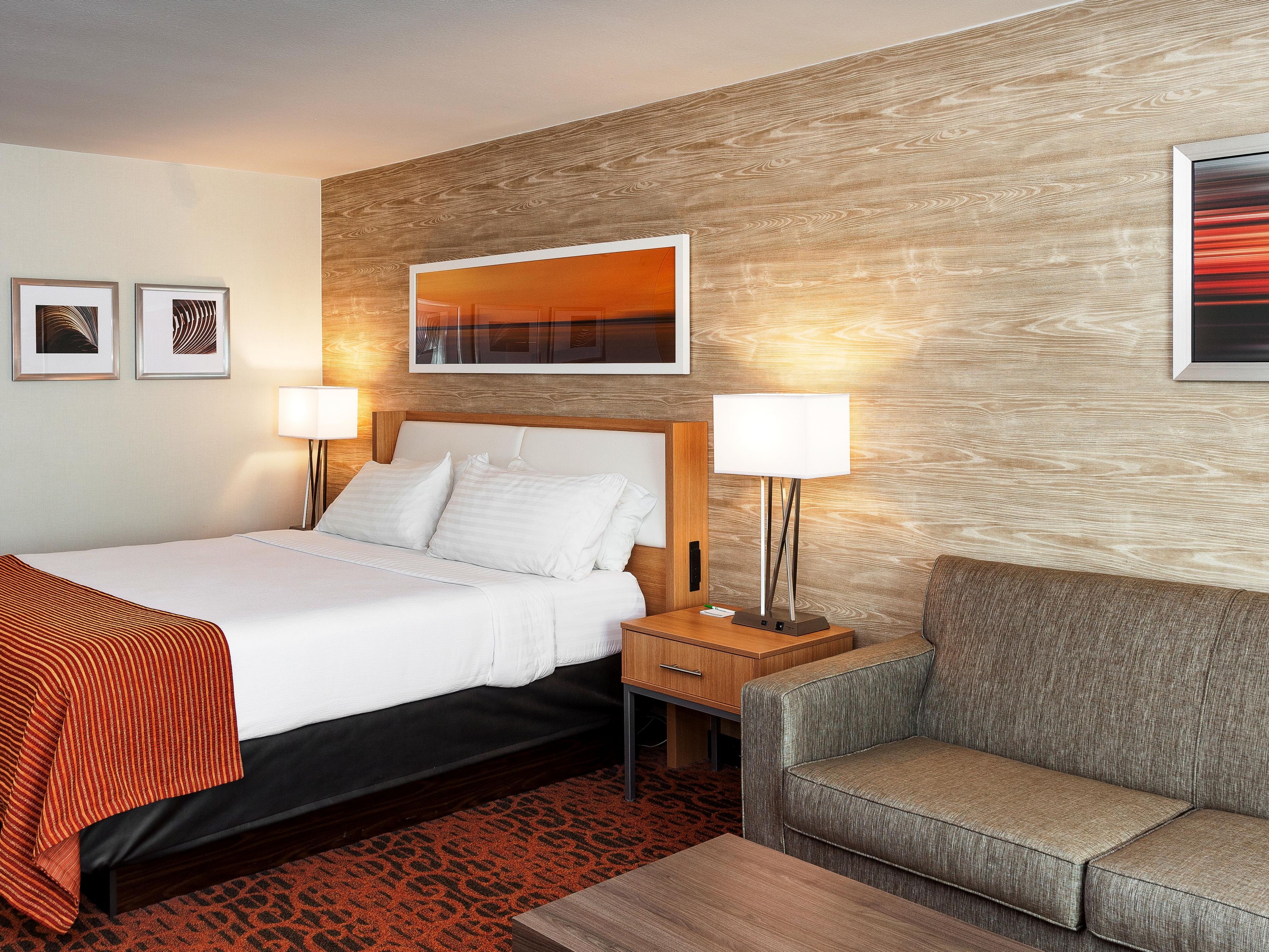 As the world adjusts to new travel norms, we’re enhancing our commitment to guests at Hotel Indigo Del Mar. That means clean, well maintained, clutter-free rooms that exceed your expectations. If this isn’t exactly what you find when you arrive, then we promise to make it right. We're here to ensure you have a safe and memorable experience.