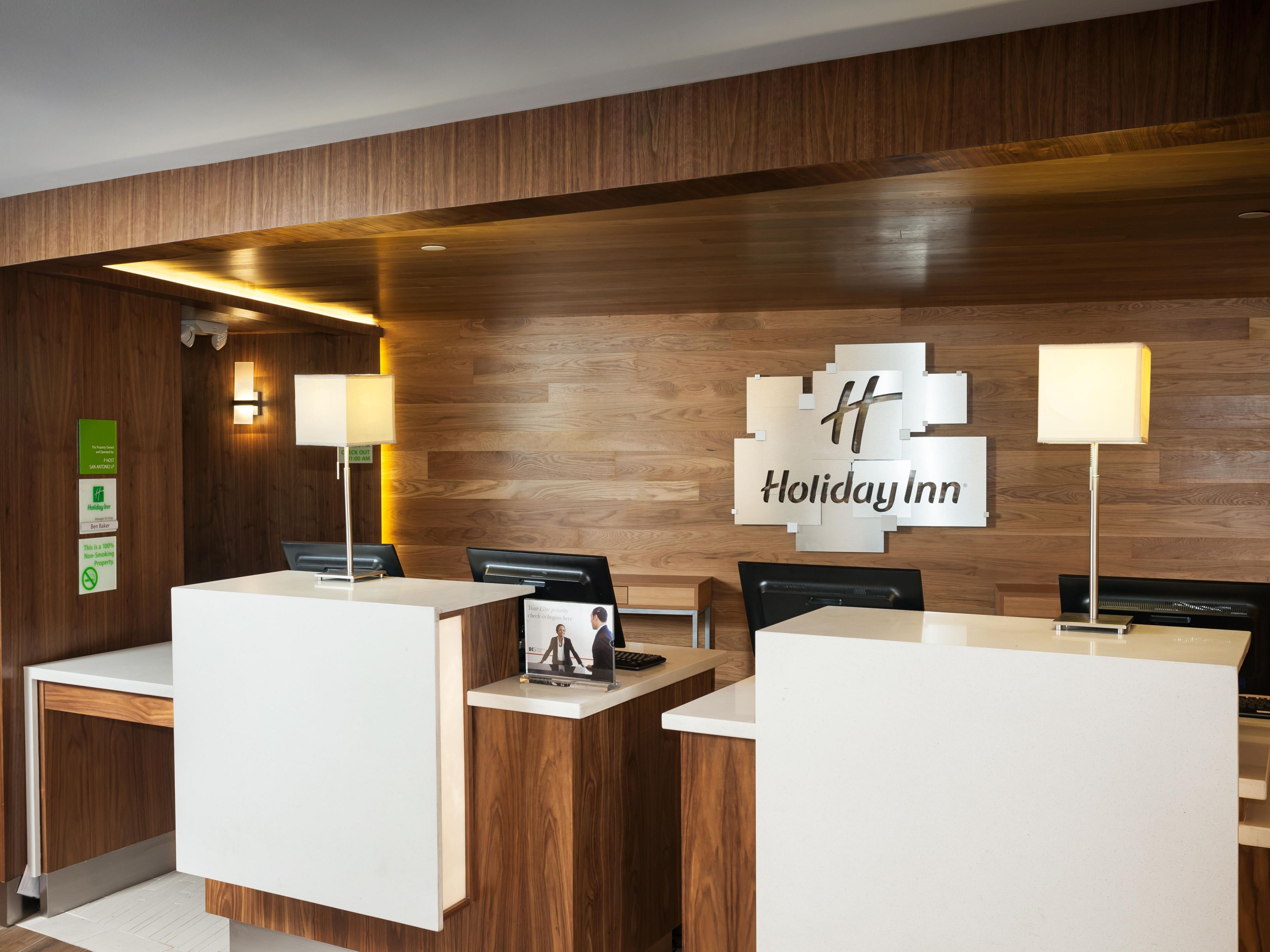 Our complimentary parking ensures a hassle-free stay, allowing you to explore the vibrant Market Square and nearby attractions with ease. Park worry-free as you immerse yourself in the heart of San Antonio's culture and entertainment.