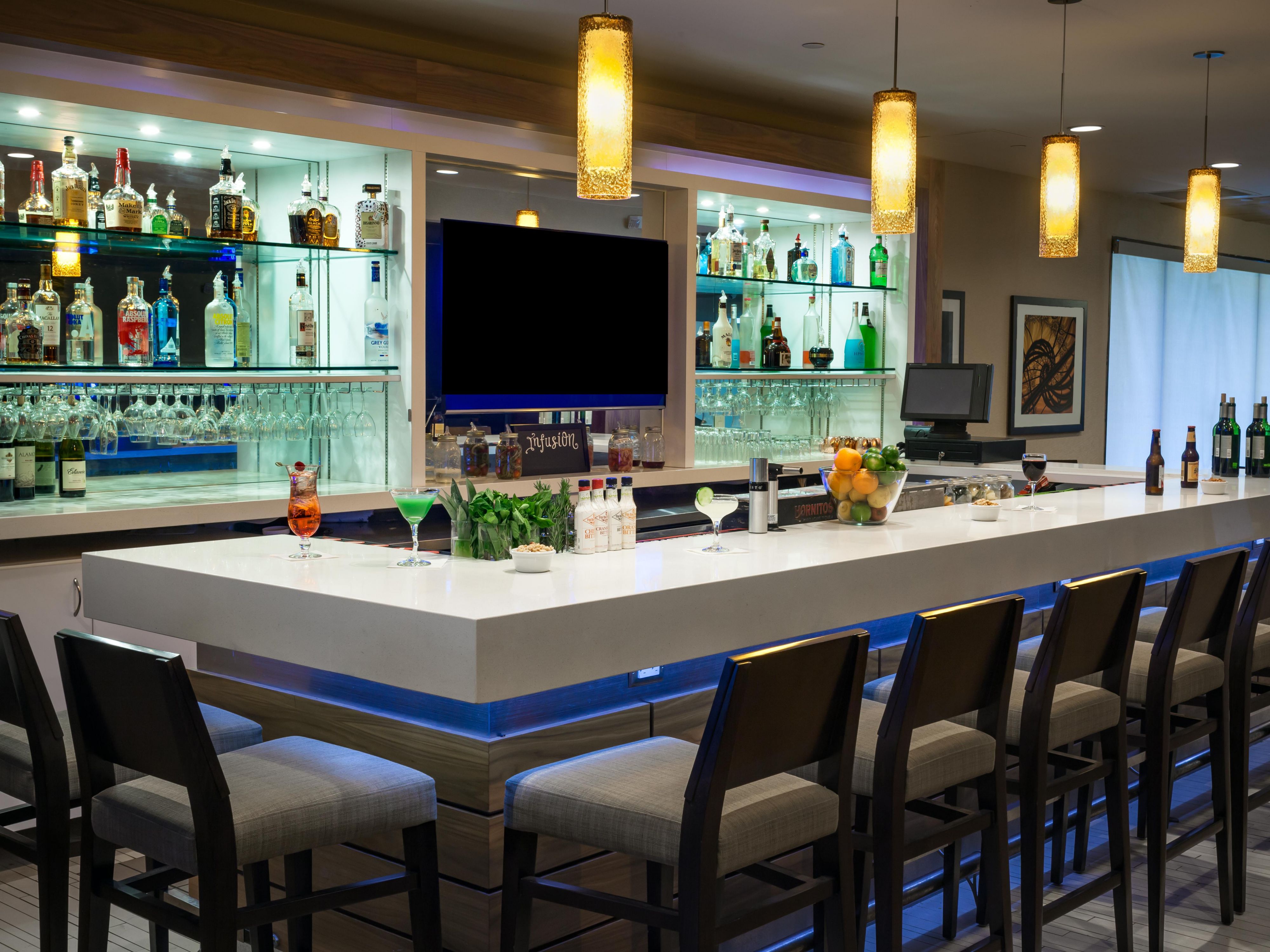 holidayinn hotel dining