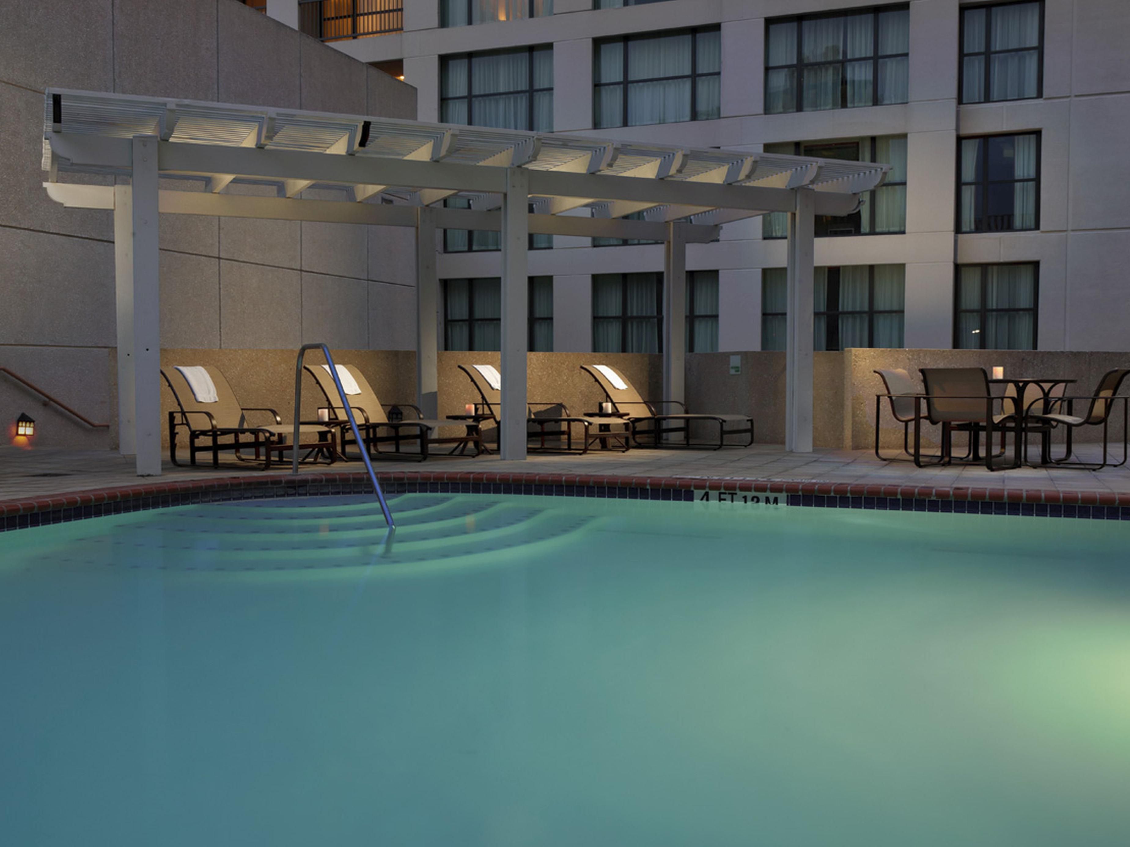 Outdoor heated pool at Holiday Inn San Antonio Riverwalk