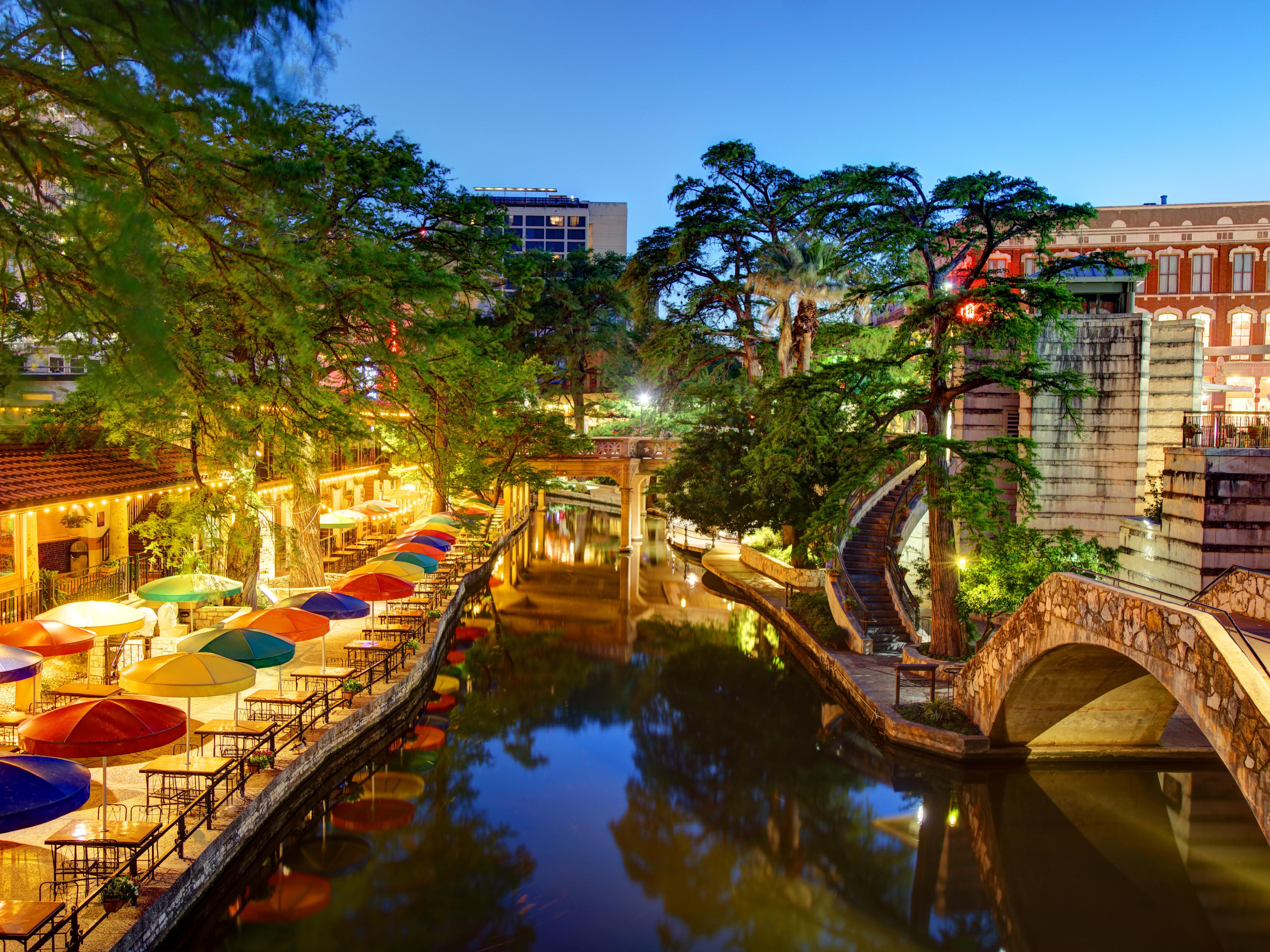 San Antonio Riverwalk Hotels Holiday Inn® San Antonio Riverwalk