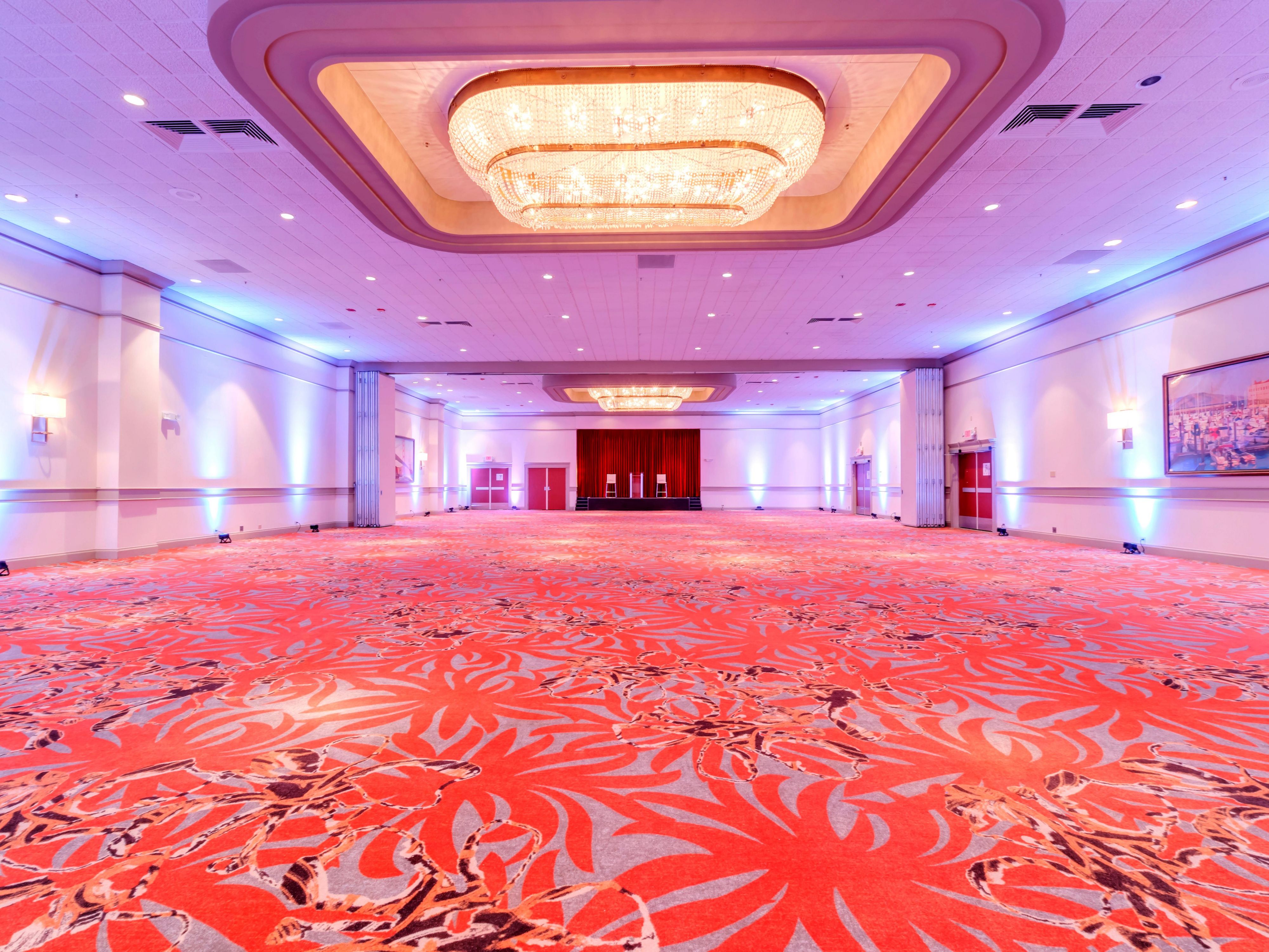 Holiday Inn San Francisco-Golden Gateway provides the ideal space and services for conferences, conventions and special events alike. With 13 different room combinations and 20,000 sq. ft. of meeting space, our hotel offers a perfect backdrop for your next gathering. Plan your next event with our highly professional and experienced staff.