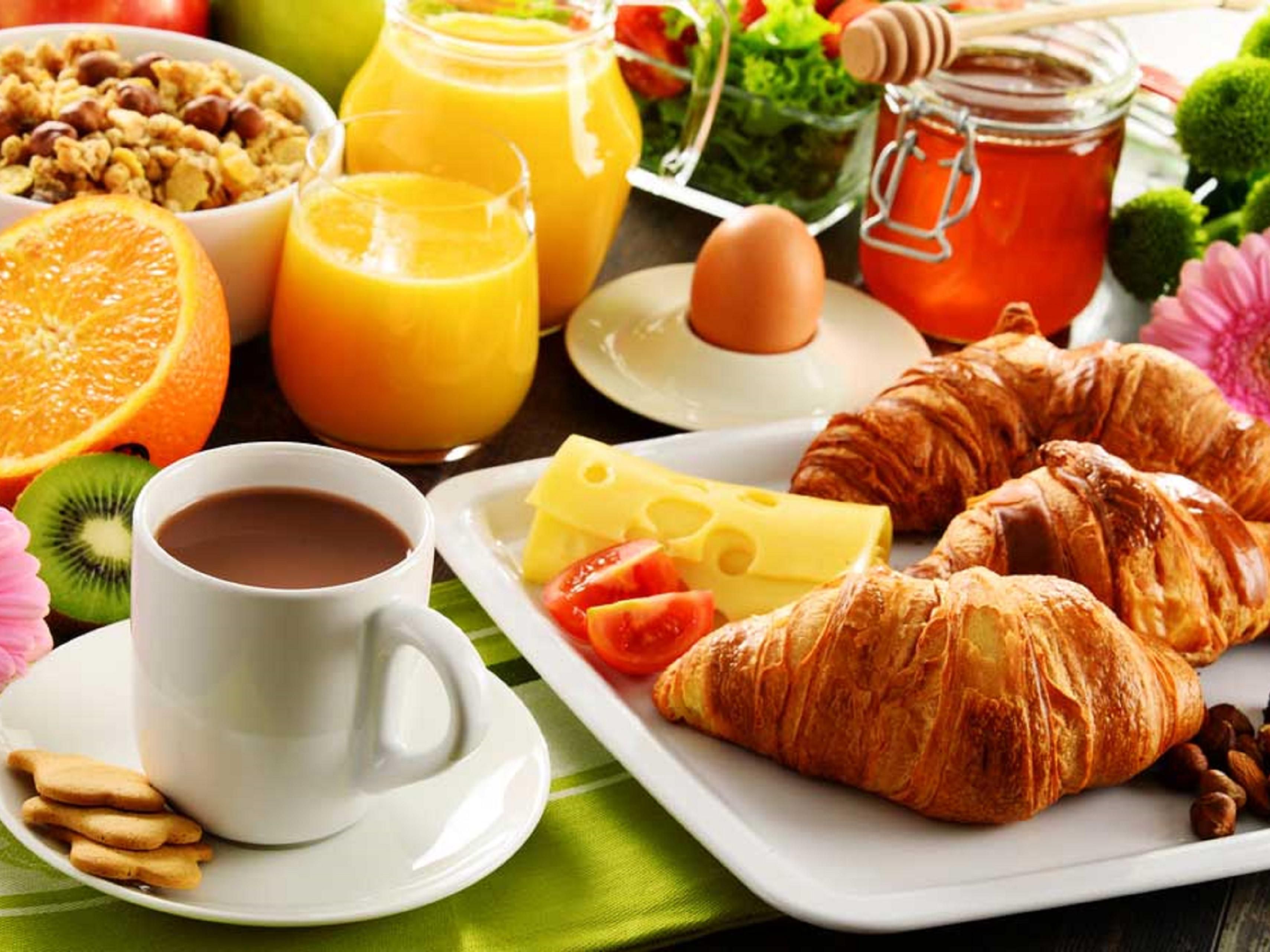 Fuel up before you head out for the day and join us for breakfast. Our full breakfast buffet is available daily for $18 for adults, $12 for kids aged 3-12, and our little friends aged two and under eat for free. Breakfast packages are also available. 