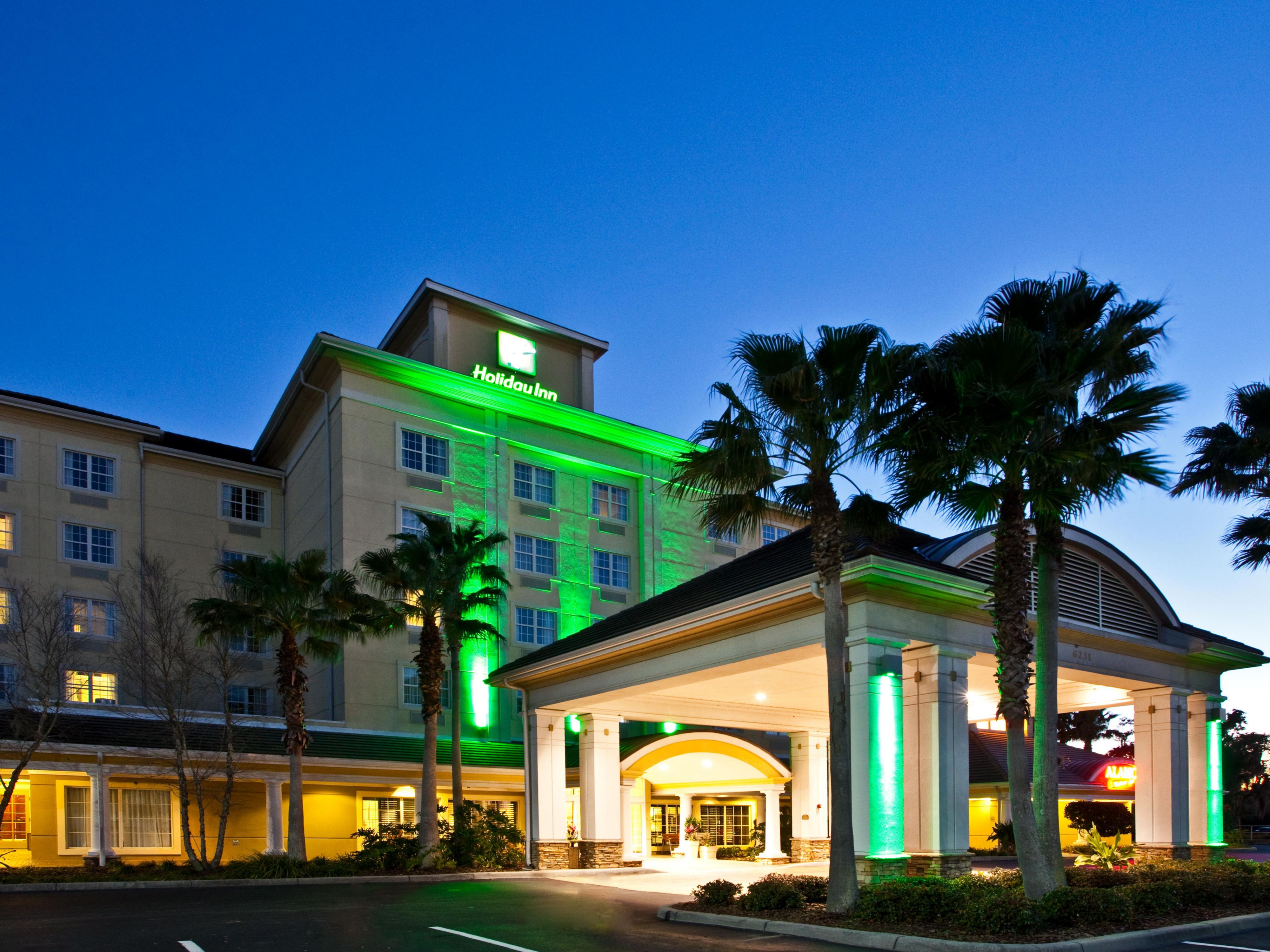 Hotel Exterior located near Lakewood Ranch Main Street Restaurants