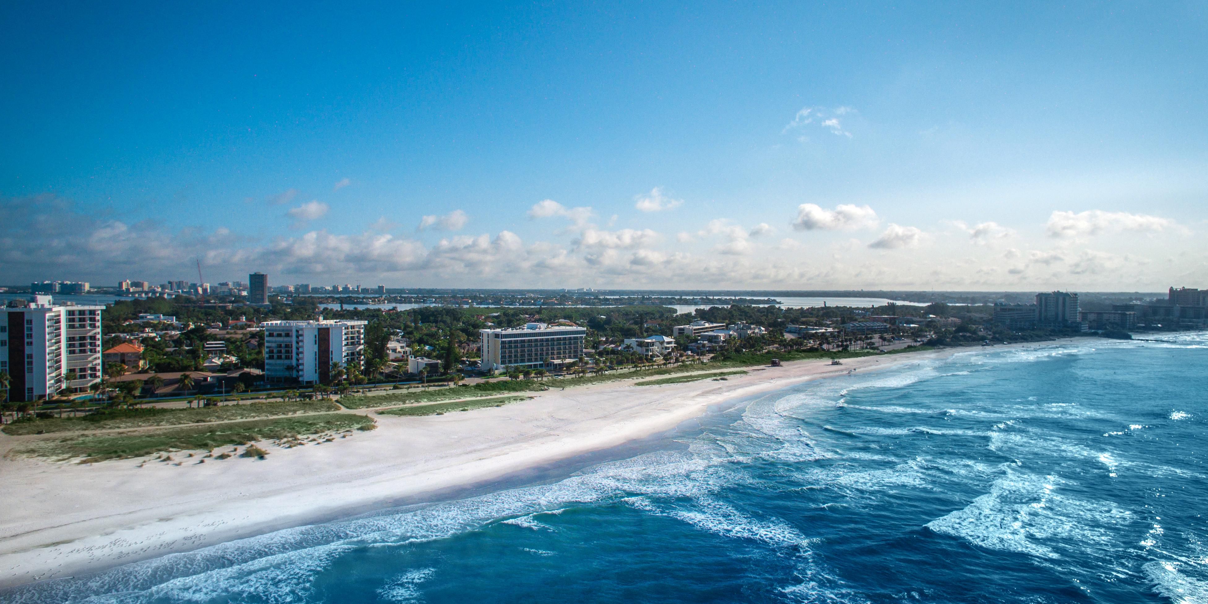 Pet Friendly Lido Beach Hotel Holiday Inn Sarasota Lido Beach The Beach