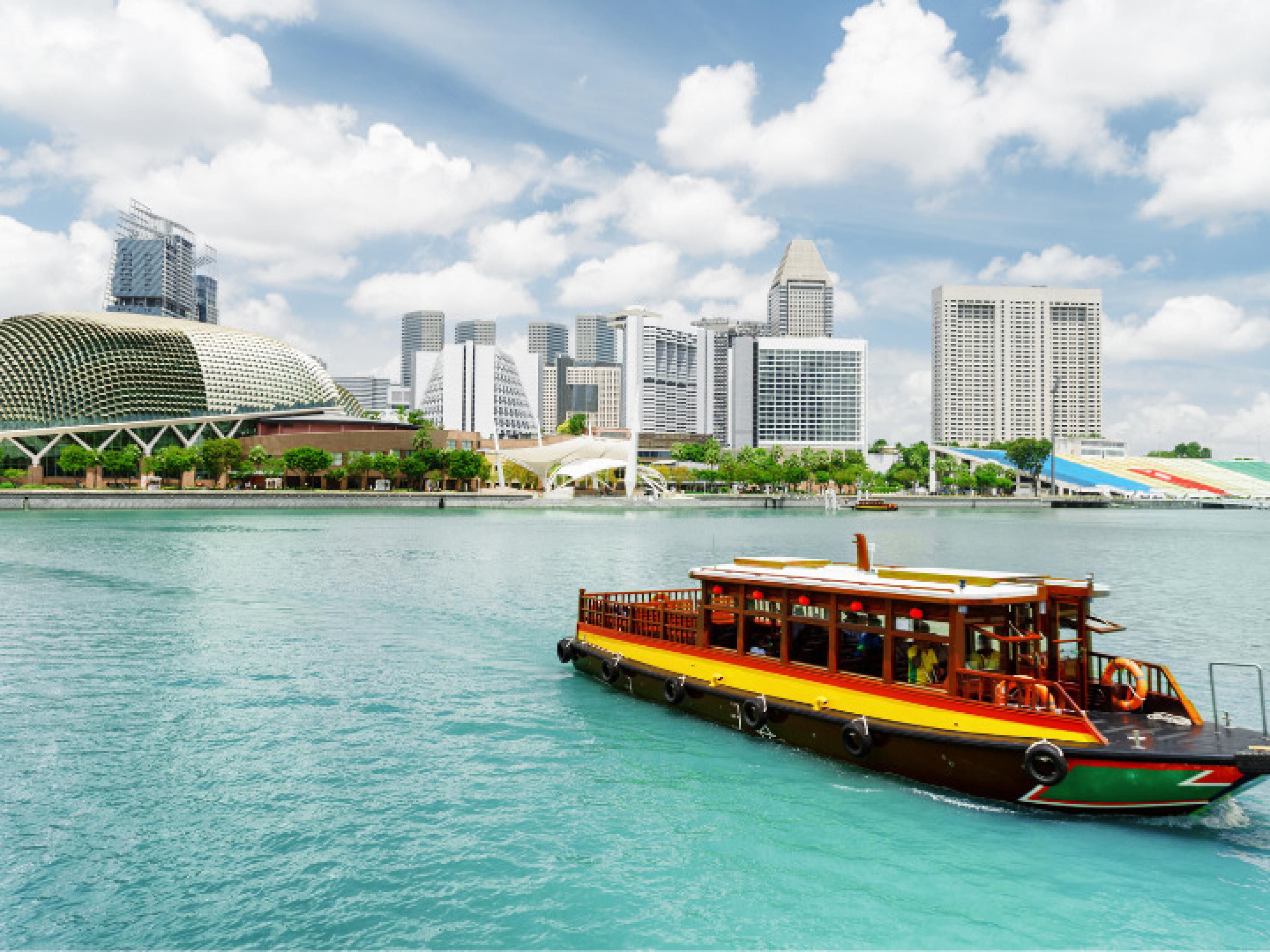 Image 66: Complete your family fun vacation with complimentary tickets to the popular Singapore River Cruise! Package includes cruise tickets, breakfast for adults, while kids stay and eat for free!