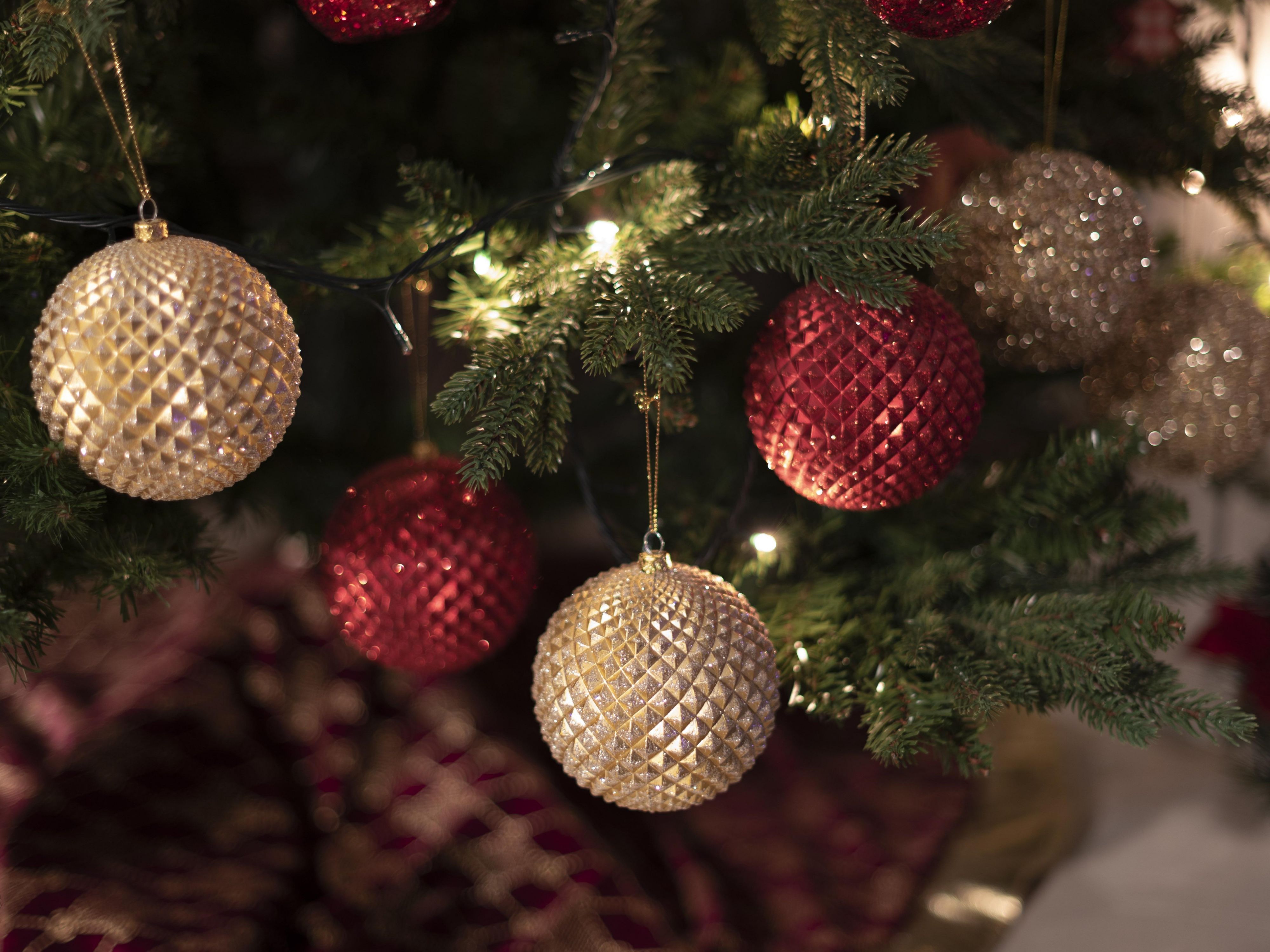 Christmas day is a special day to gather your nearest and dearest around the same table. We have also frozen our prices from 2024 and added more tasty options to our menu for you to choose from! Why miss out on the fun and laughter when you can leave the cooking and service to us!