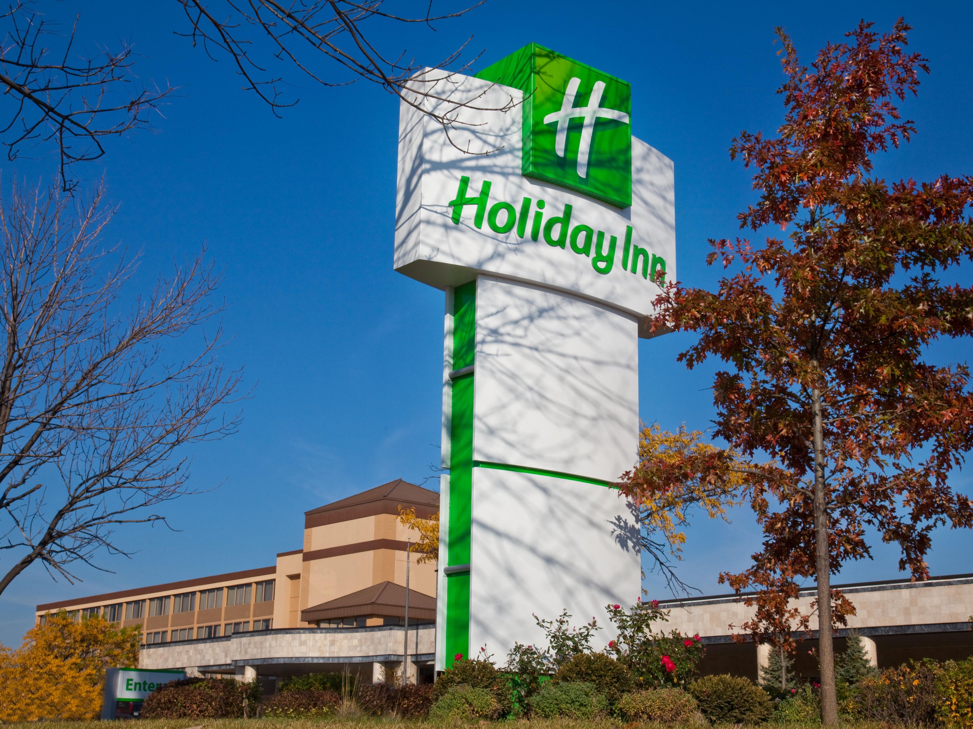 Holiday Inn & Suites Chicago North Shore (Skokie) | Skokie, IL Hotels