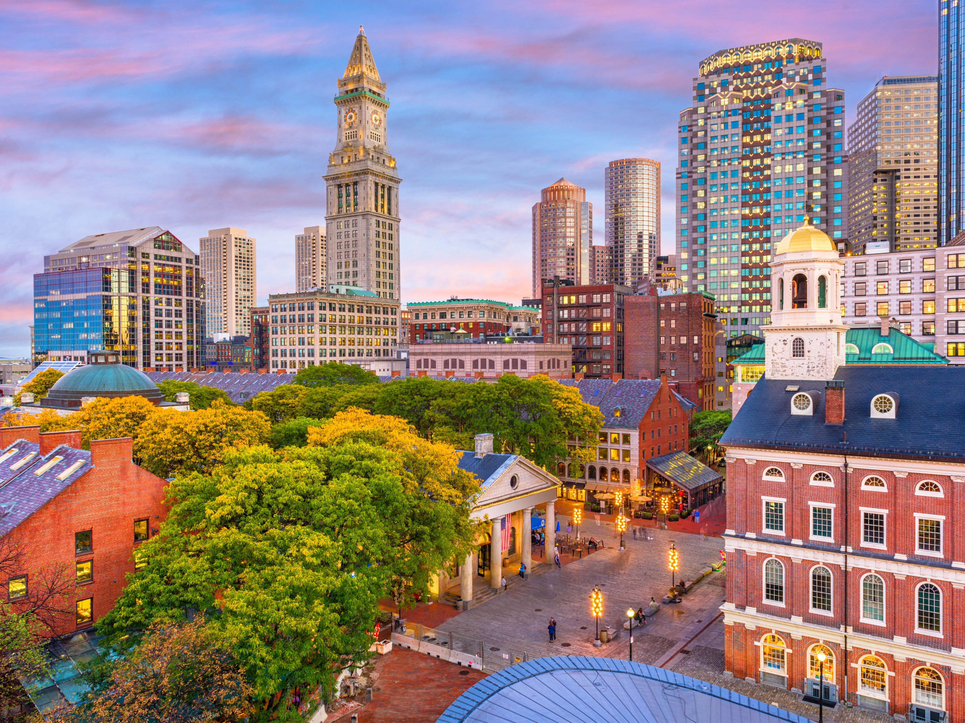 Explore Boston's spring charm with nearby museums like the Museum of Science and the USS Constitution Museum and Ship. Hop on our hotel’s shuttle for seamless access to local gems. Unveil the city's cultural richness and historic treasures effortlessly. 