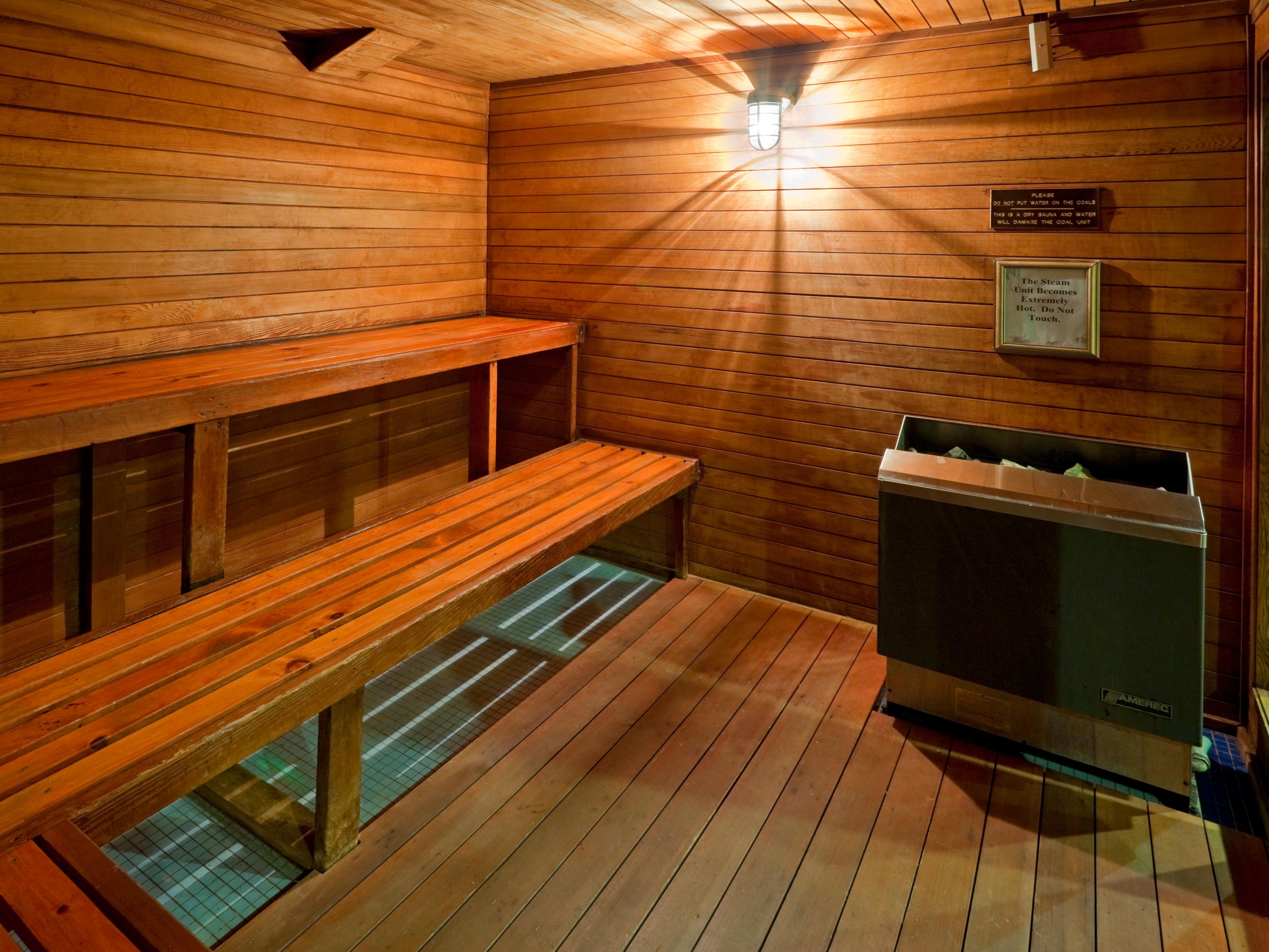 Holiday Inn South Plainfield에 주차하는 것이 매우 편리하다는 것을 알게 될 것입니다. 모든 객실에 넓은 무료 주차장이 마련되어 있으며, 버스 또는 대형 차량을 수용할 수 있는 공간도 마련되어 있습니다. 자세한 사항은 지금 바로 호텔로 전화해 주십시오!