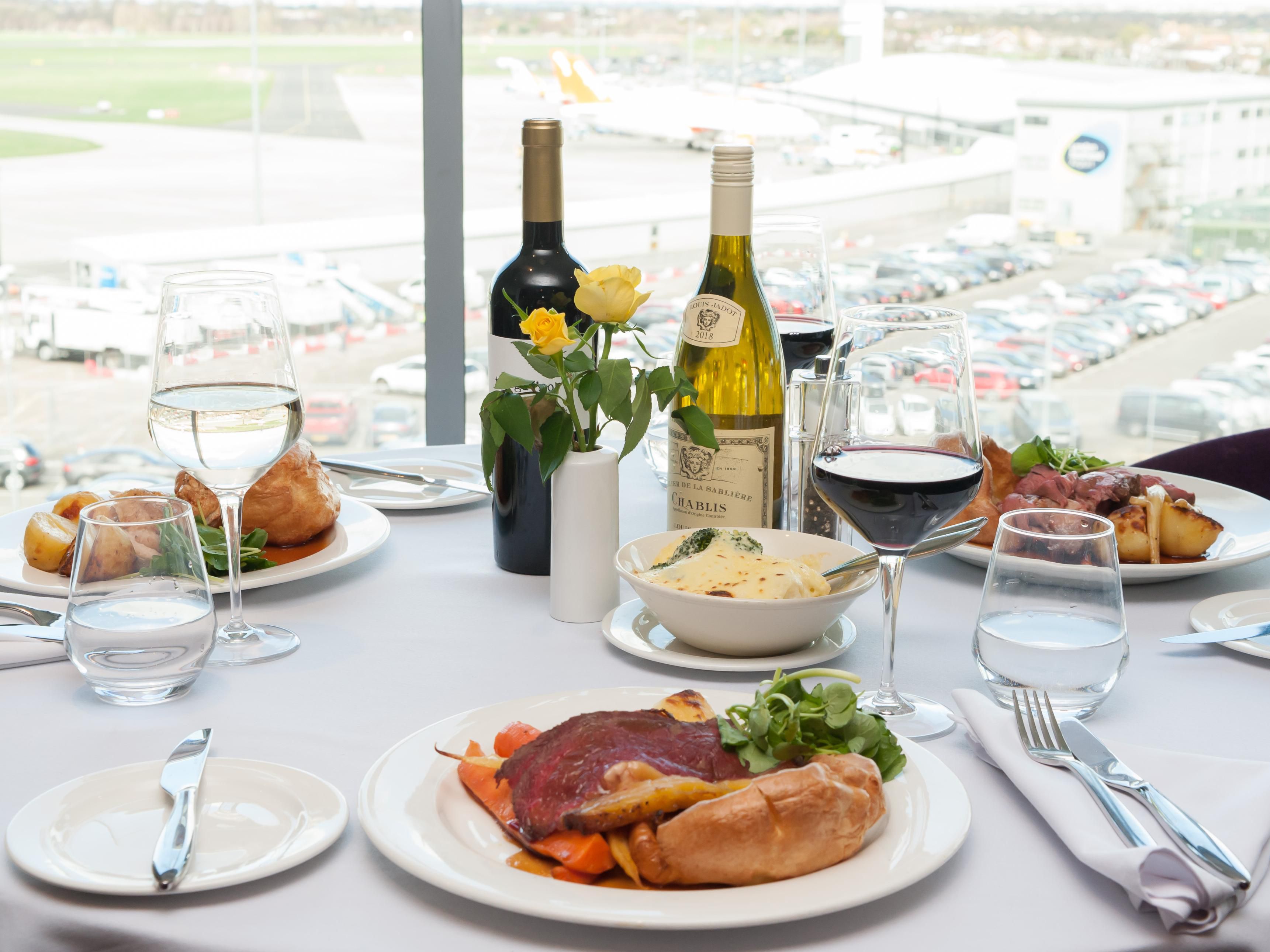 Situated just a short walk from Southend Airport train station and with ample free on-site car parking, the fully soundproofed rooftop restaurant & bar offers great food, a great atmosphere and wonderful views over the runway of London Southend Airport.
