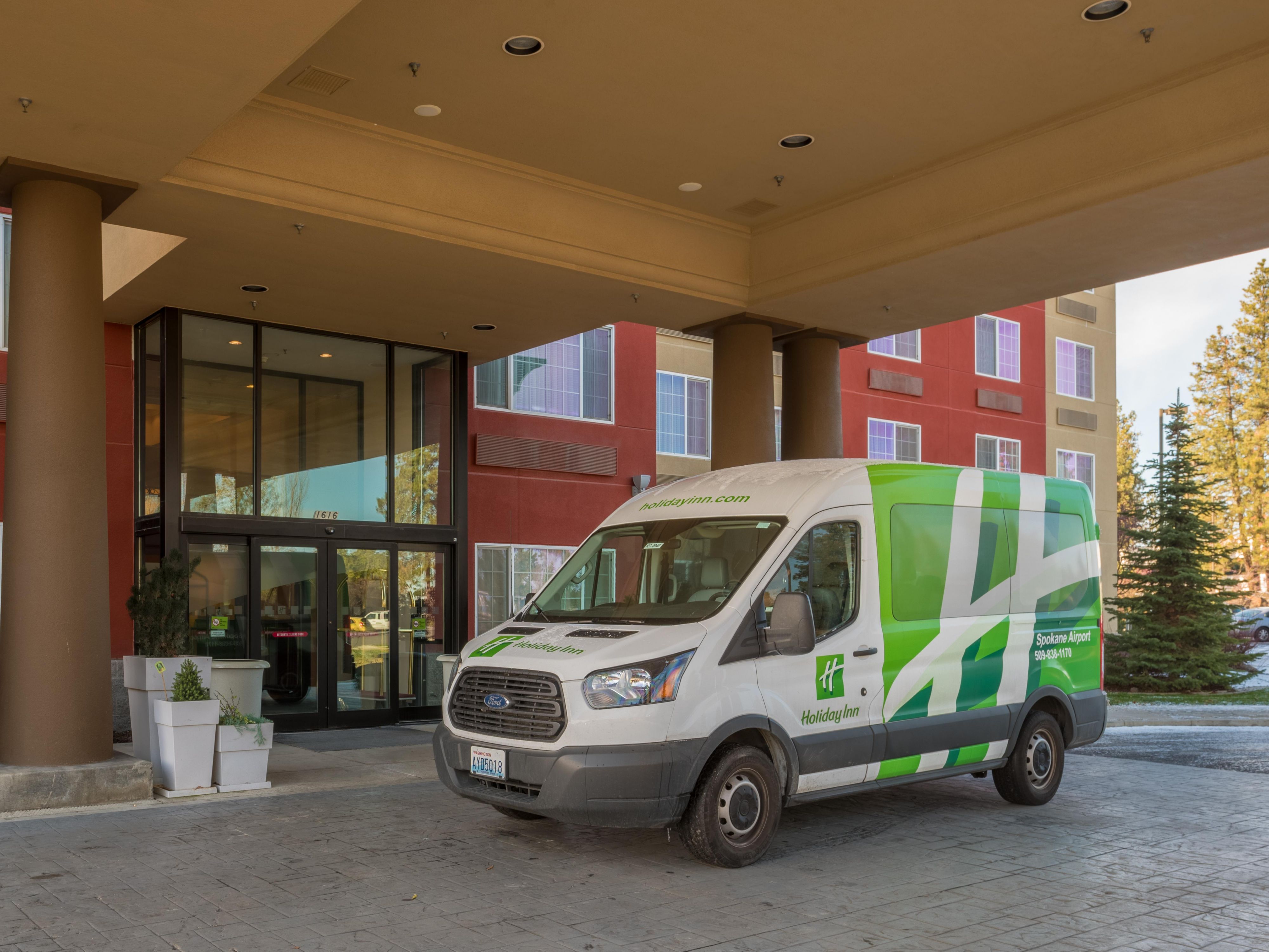 Hop on our complimentary shuttle to the airport, or other locations within 2 miles radius, and enjoy safe and easy transportation on us. Shuttle is available 4AM to 11PM.