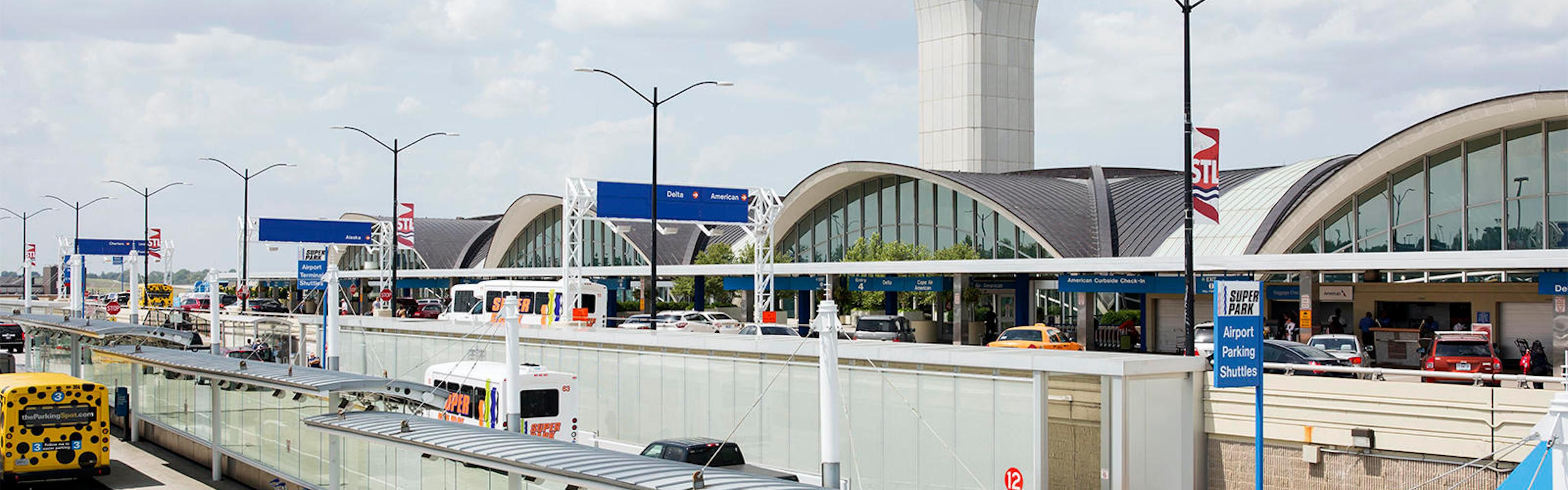 Apenas a 6 milhas do Aeroporto Internacional de St. Louis-Lambert