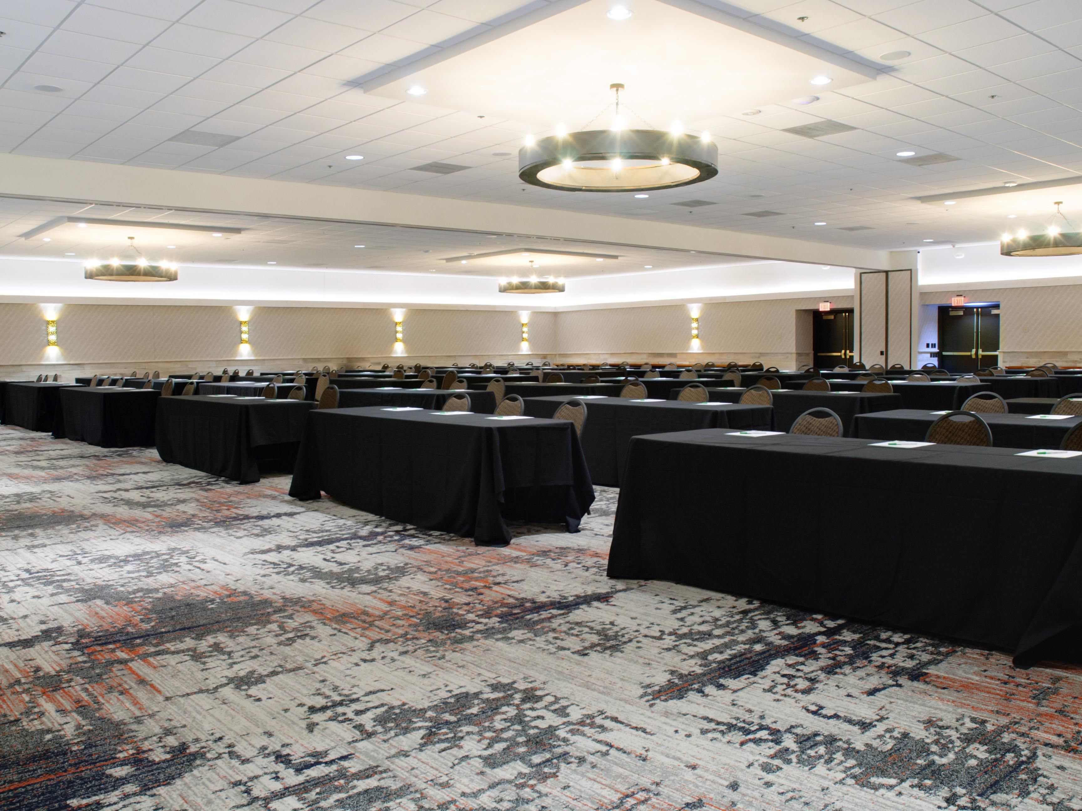 Elija un hotel IHG que haya sido reconocido como un hotel excepcional para organizar su evento. Designado como tal debido a nuestra combinación de alta satisfacción del organizador, espacios elevados para reuniones y amplia experiencia en catering.