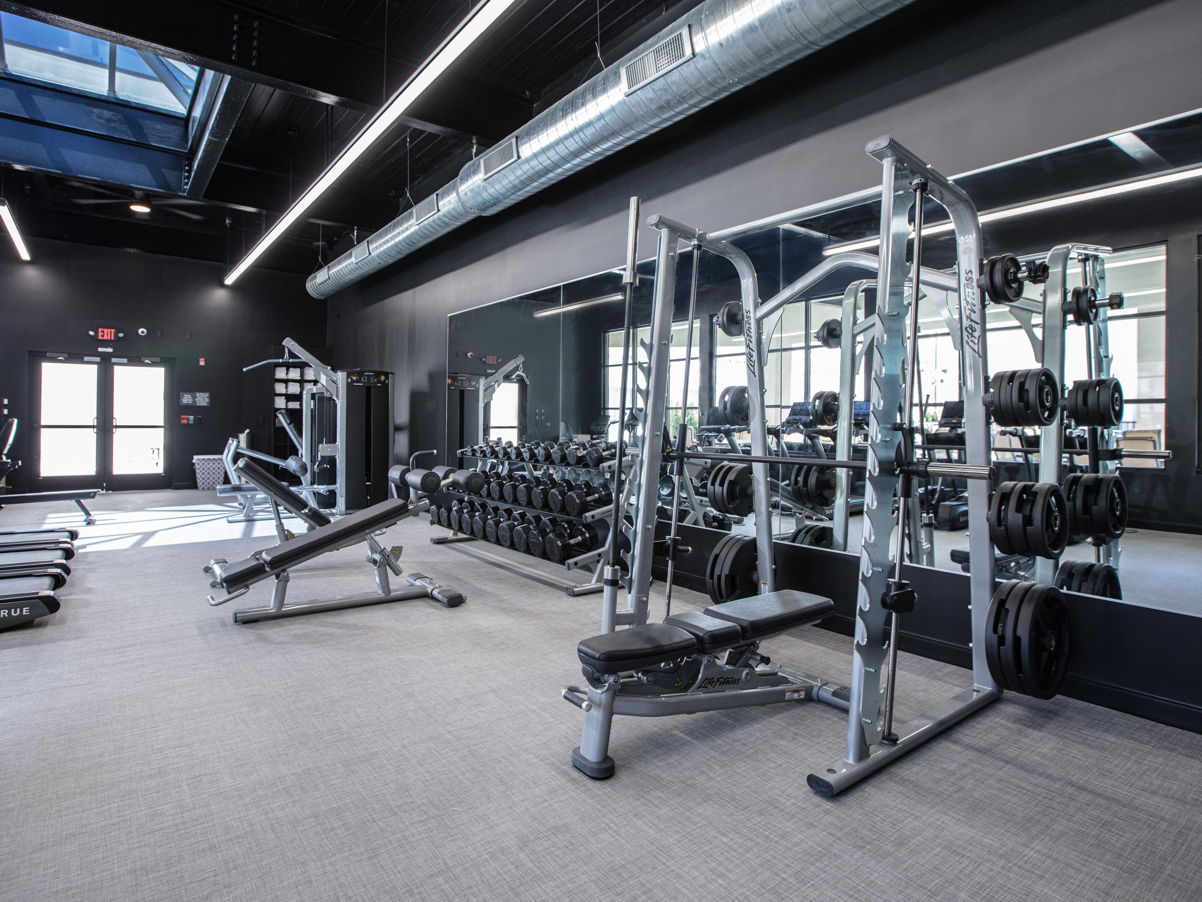 Stay active during your visit to St. Louis with our state-of-the-art Fitness Center. Equipped with the latest cardio machines, free weights, and resistance bands, our Fitness Center has everything you need for a full workout. Whether you’re sticking to your routine or just looking to unwind after a busy day, our Fitness Center is open 24/7. 