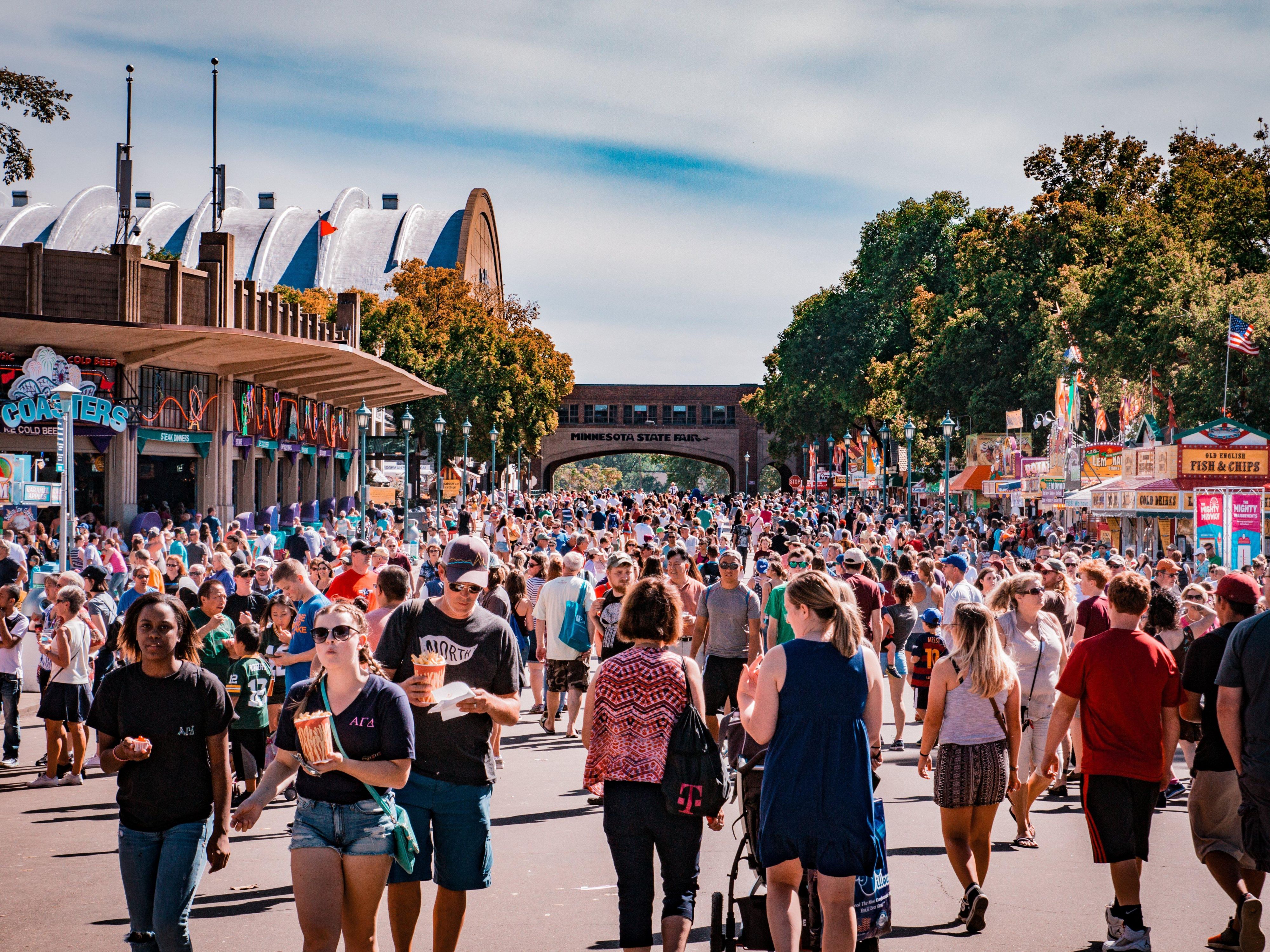 Enjoy complimentary shuttle service to and from the MN State Fair, Aug 21 - Sep 1, 2025. This great Minnesota get together offers a variety of food vendors and merchants, live entertainment from great bands, including Def Leppard, and more! Please contact the hotel for more details. Shuttle is based upon availability.