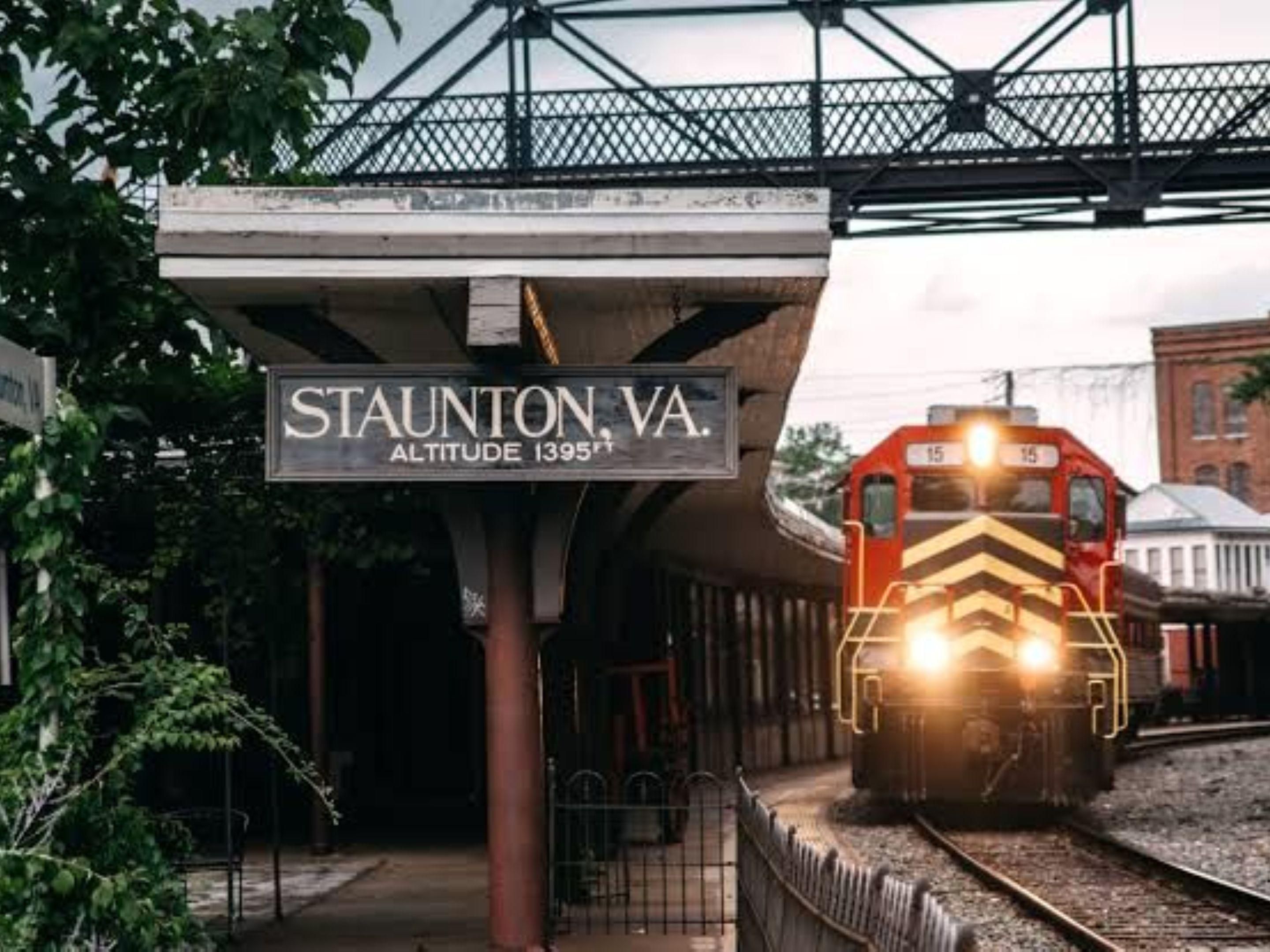 Our quiet location near the interstate blends convenience with the peaceful charm of the Shenandoah Valley. Spacious rooms, golf course views, and warm hospitality set the scene for a restful and memorable stay.